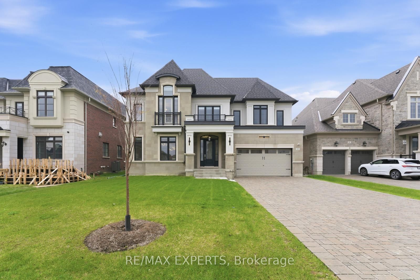 15 Sculpture Garden Lane, Vaughan, ON L4H 4P1 photo 5