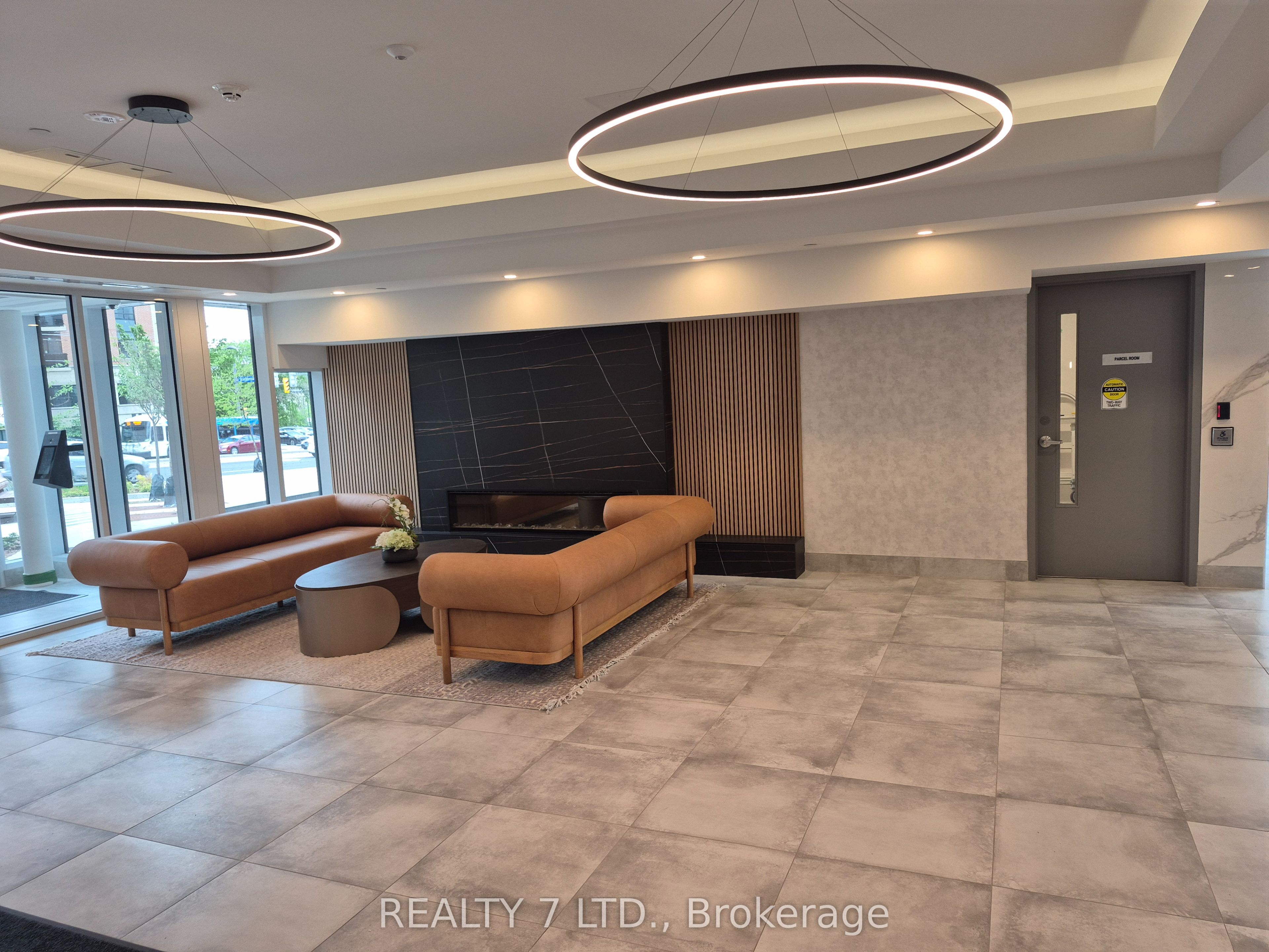 705 Davis Drive 1403, Newmarket, ON L3Y 2R2 photo 3