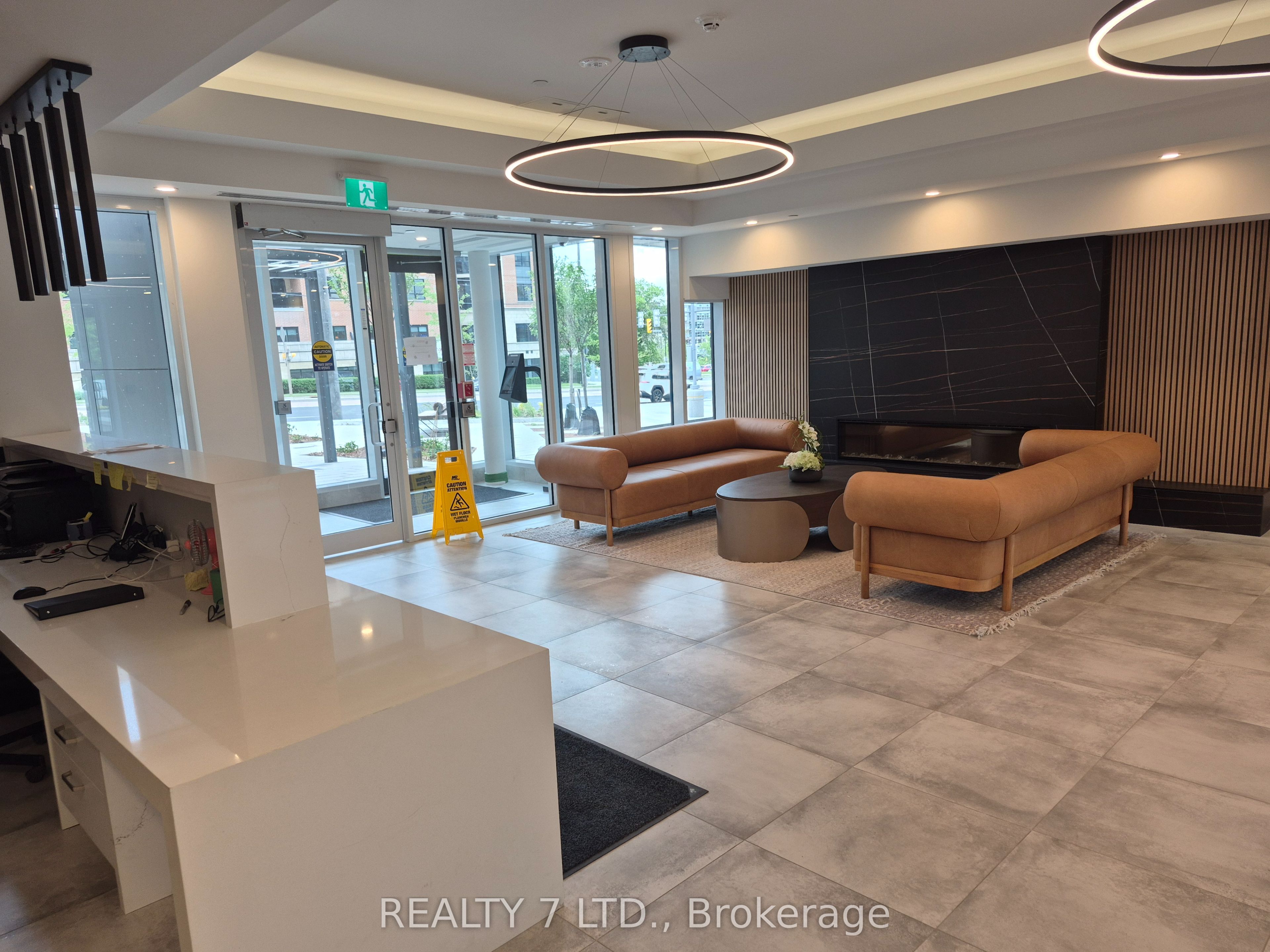 705 Davis Drive 1403, Newmarket, ON L3Y 2R2 photo 5