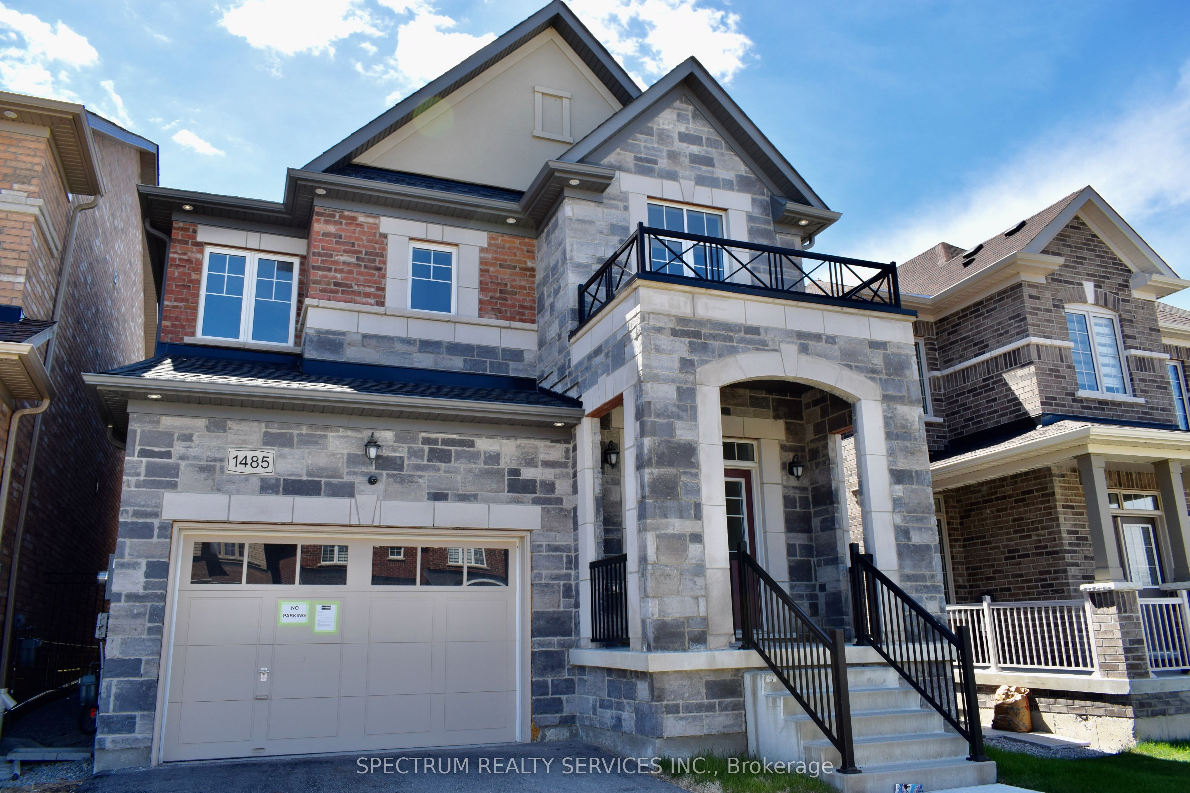 1485 Tomkins Road, Innisfil, ON L9S 0M8