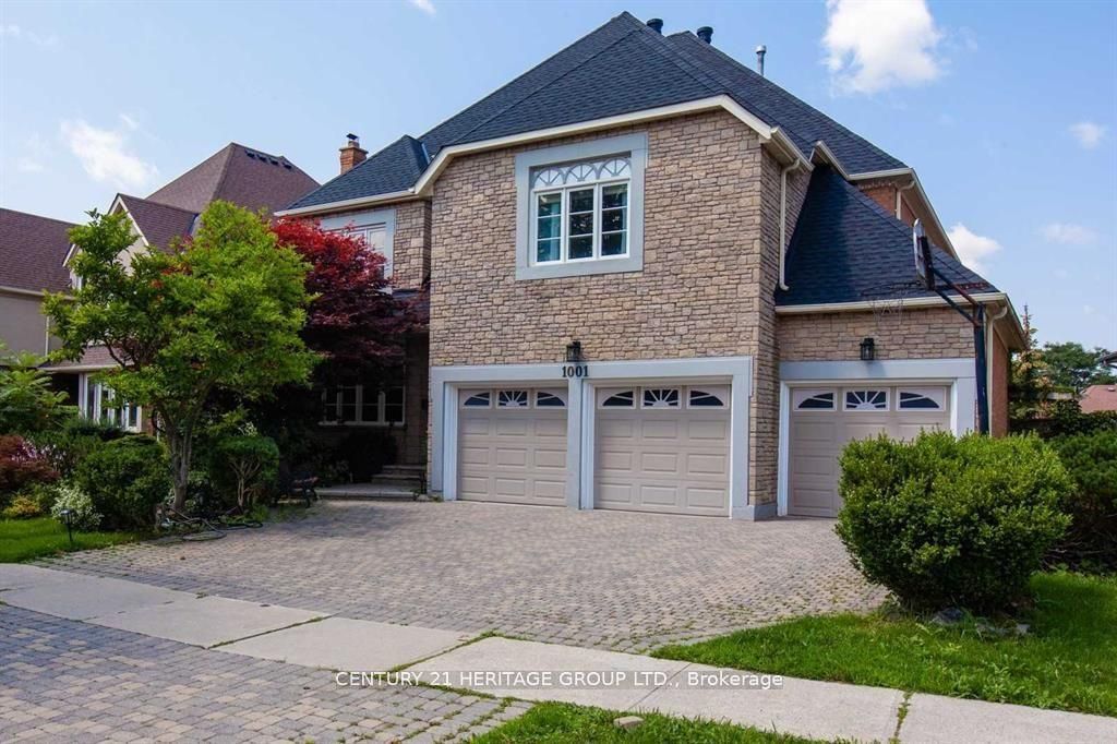 1001 Lockwood Circle, Newmarket, ON L3X 1M1 photo 2
