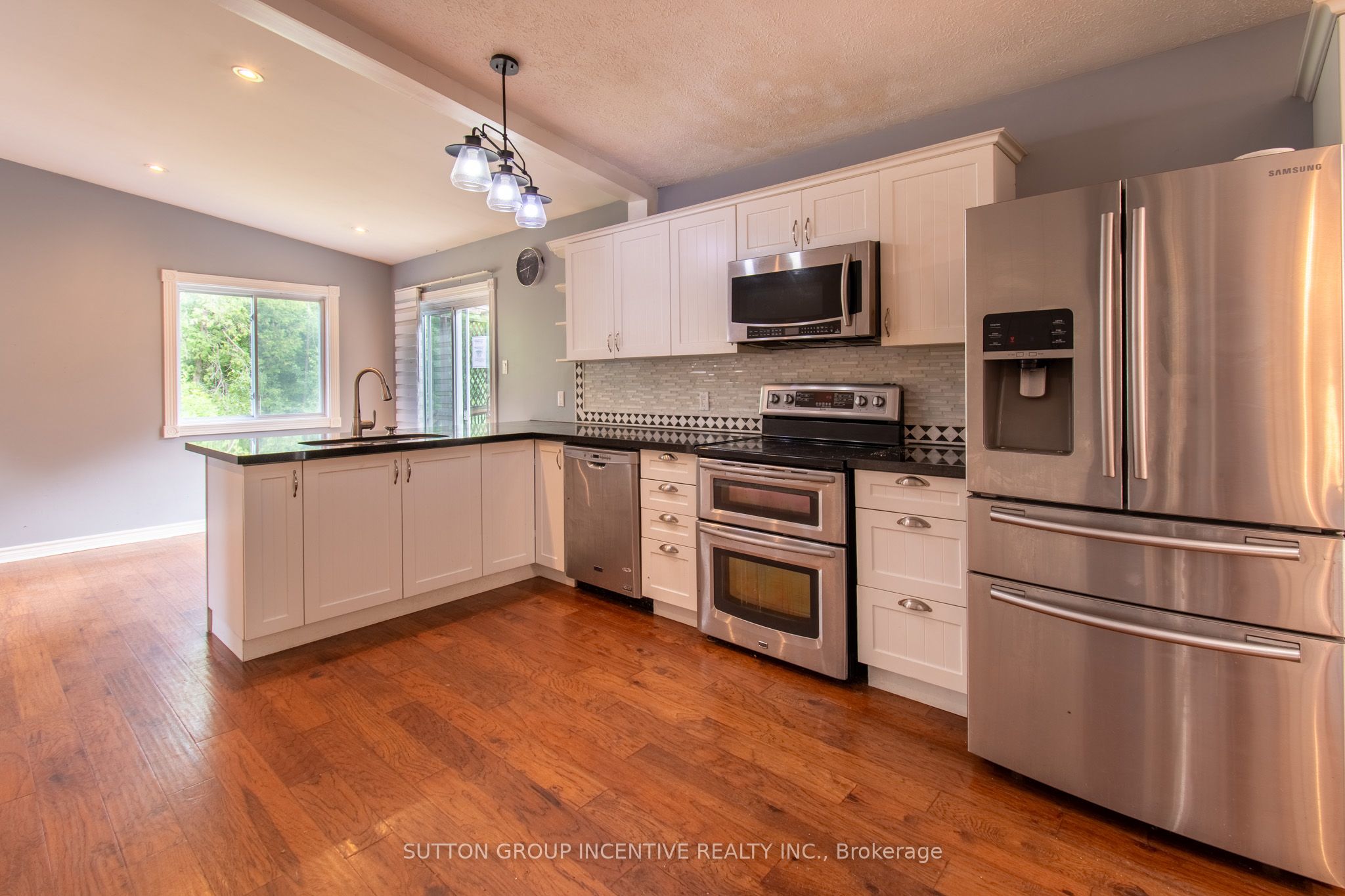 59 Forest Hill Drive, Adjala-Tosorontio, ON L0M 1J0 photo 5