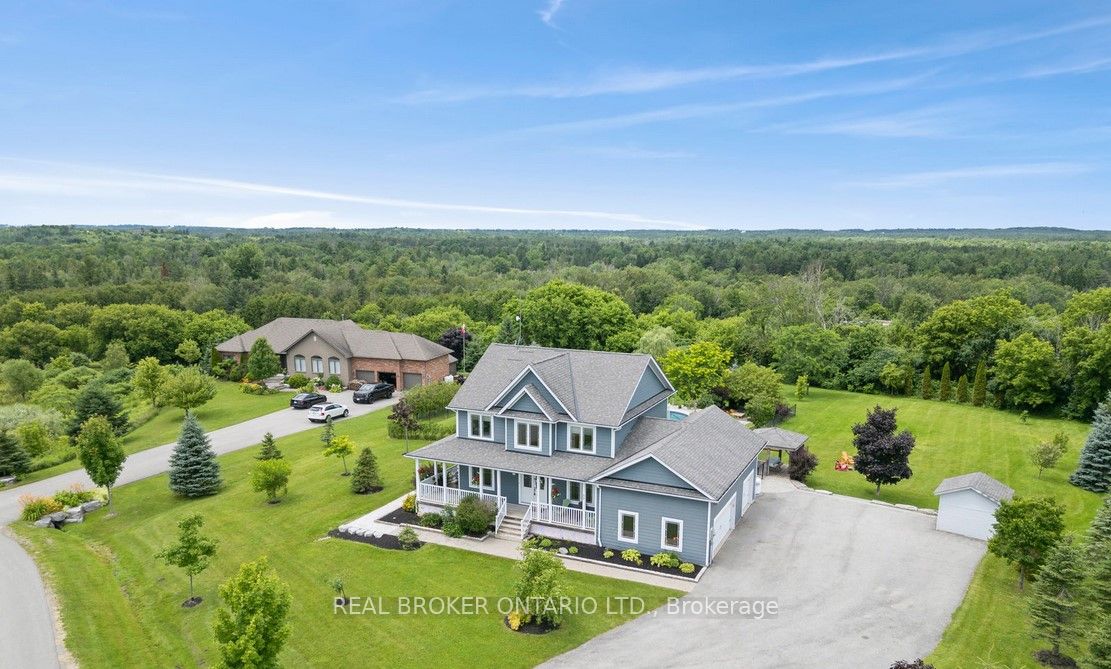 27 Bagshaw Crescent, Uxbridge, ON L9P 0A9