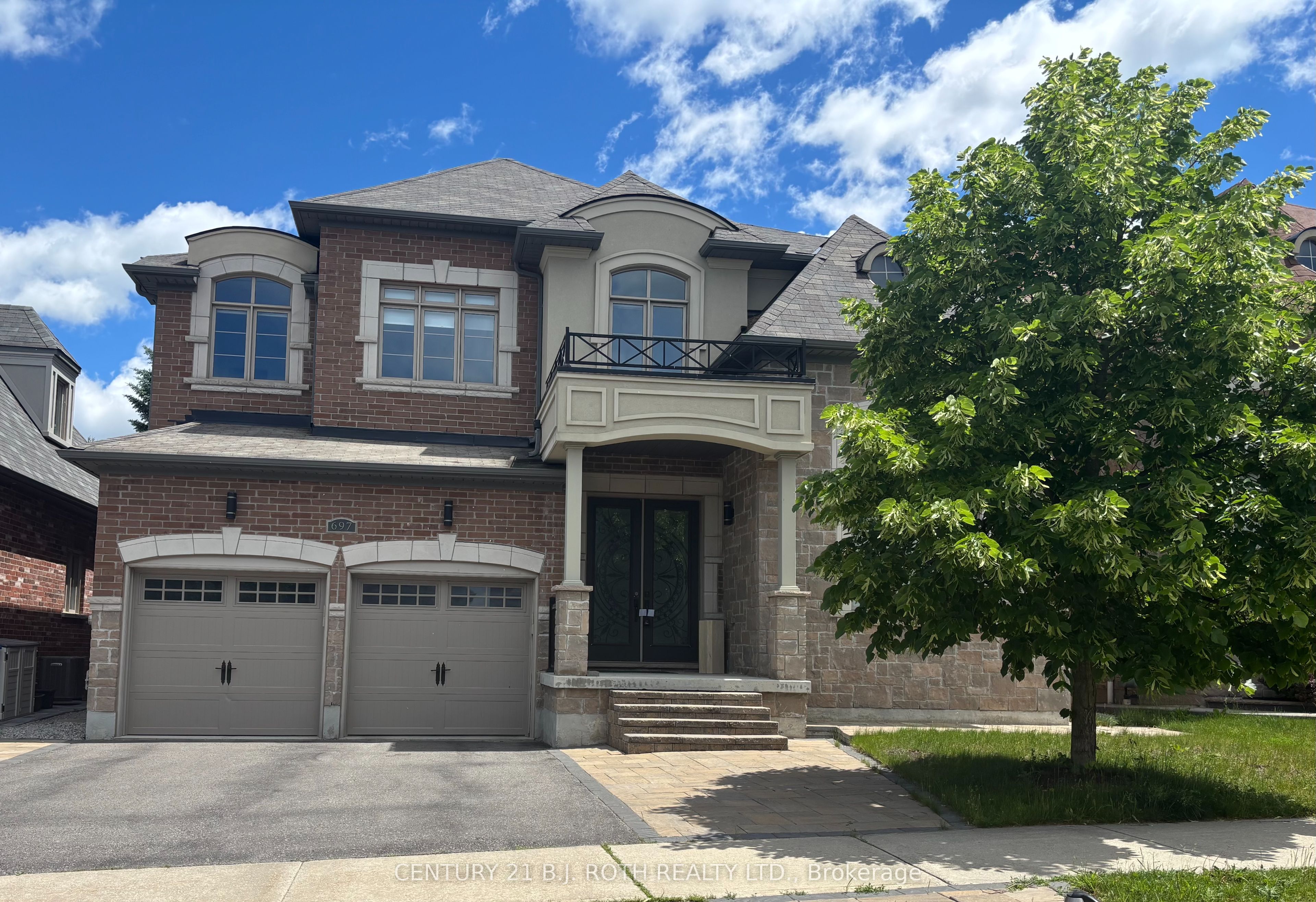 697 Mcgregor Farm Trail, Newmarket, ON L3X 0H3