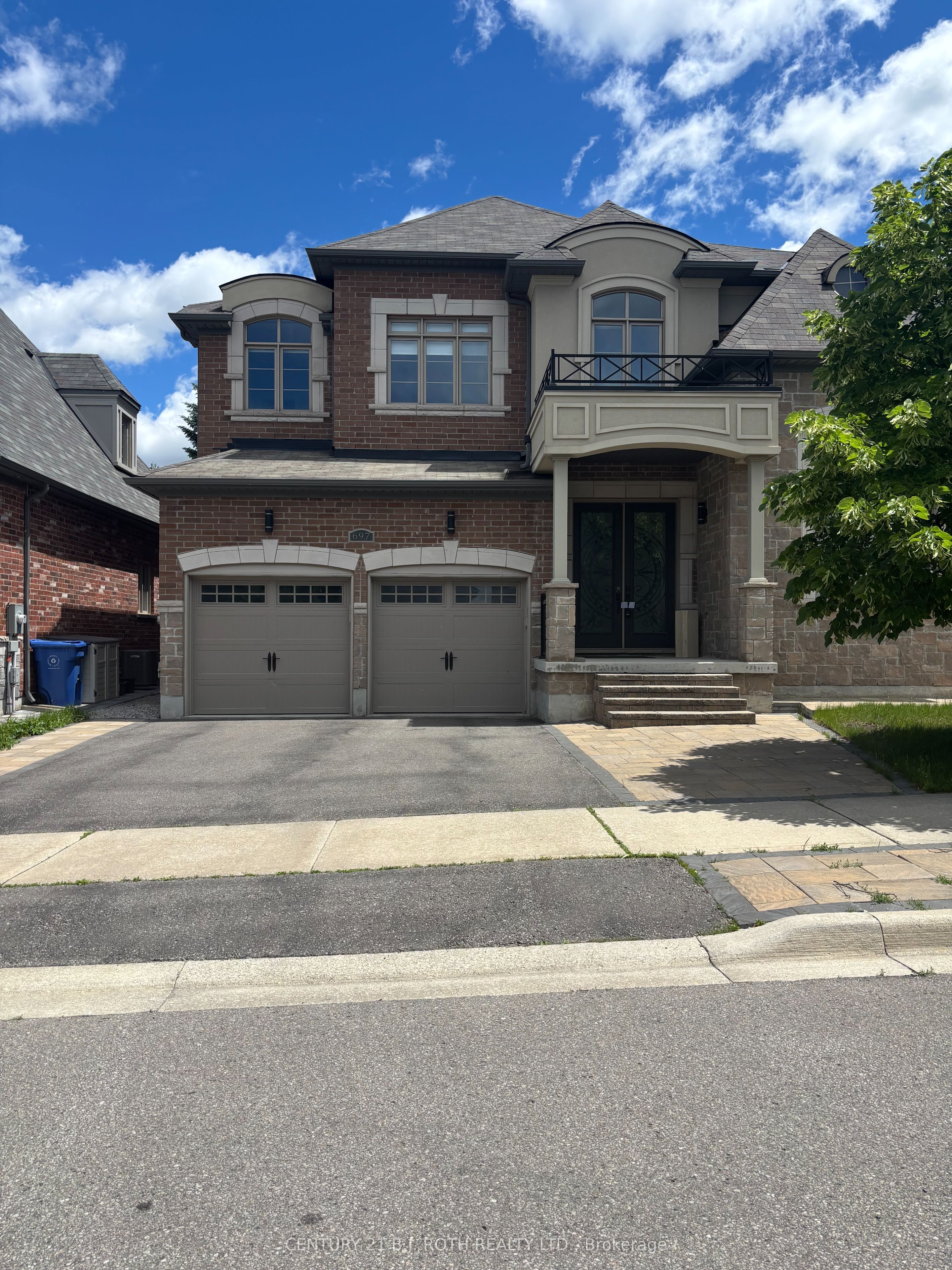 697 Mcgregor Farm Trail, Newmarket, ON L3X 0H3 photo 2