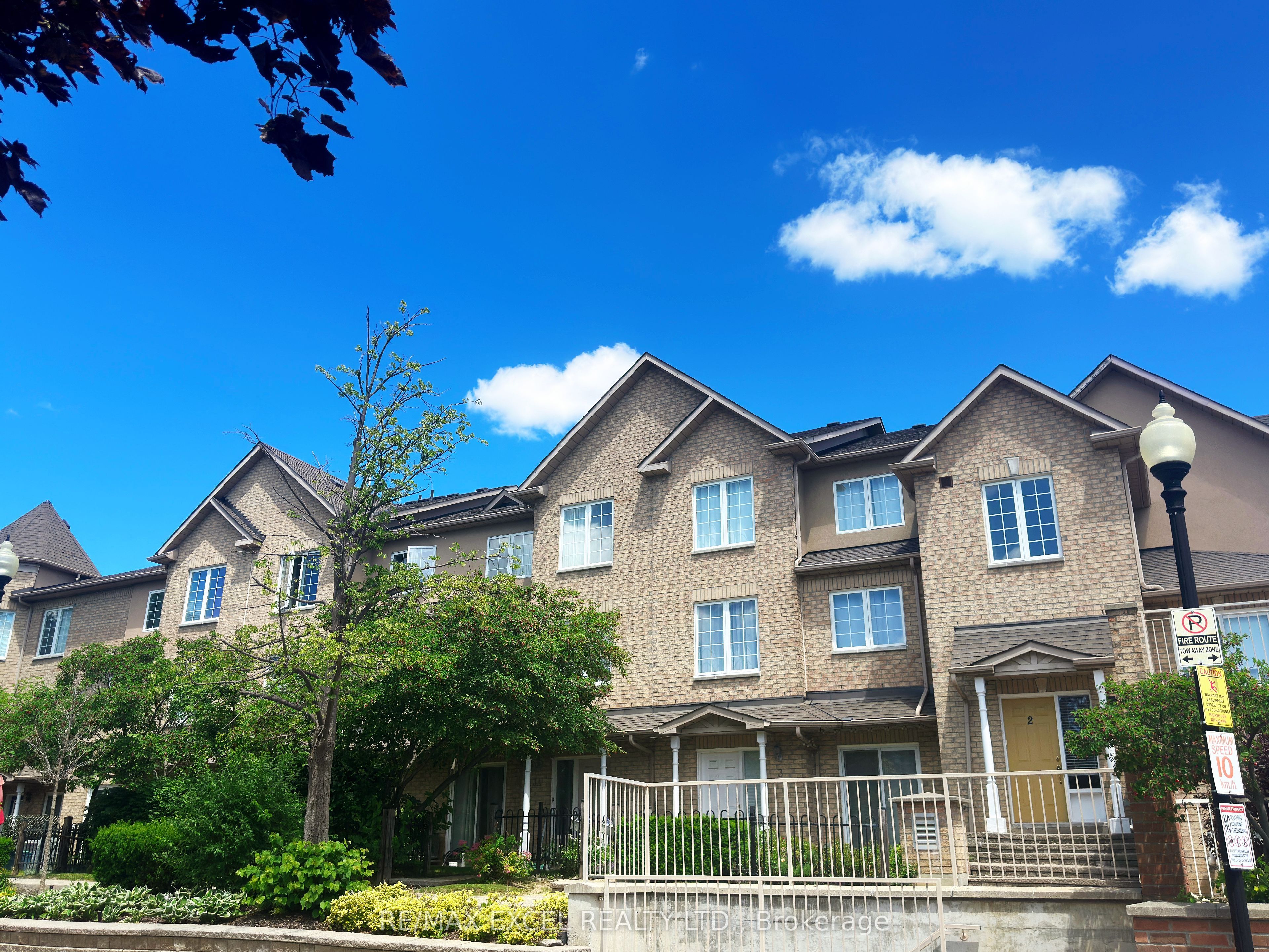 10 Cox Boulevard 3, Markham, ON L3R 4G2 photo 4