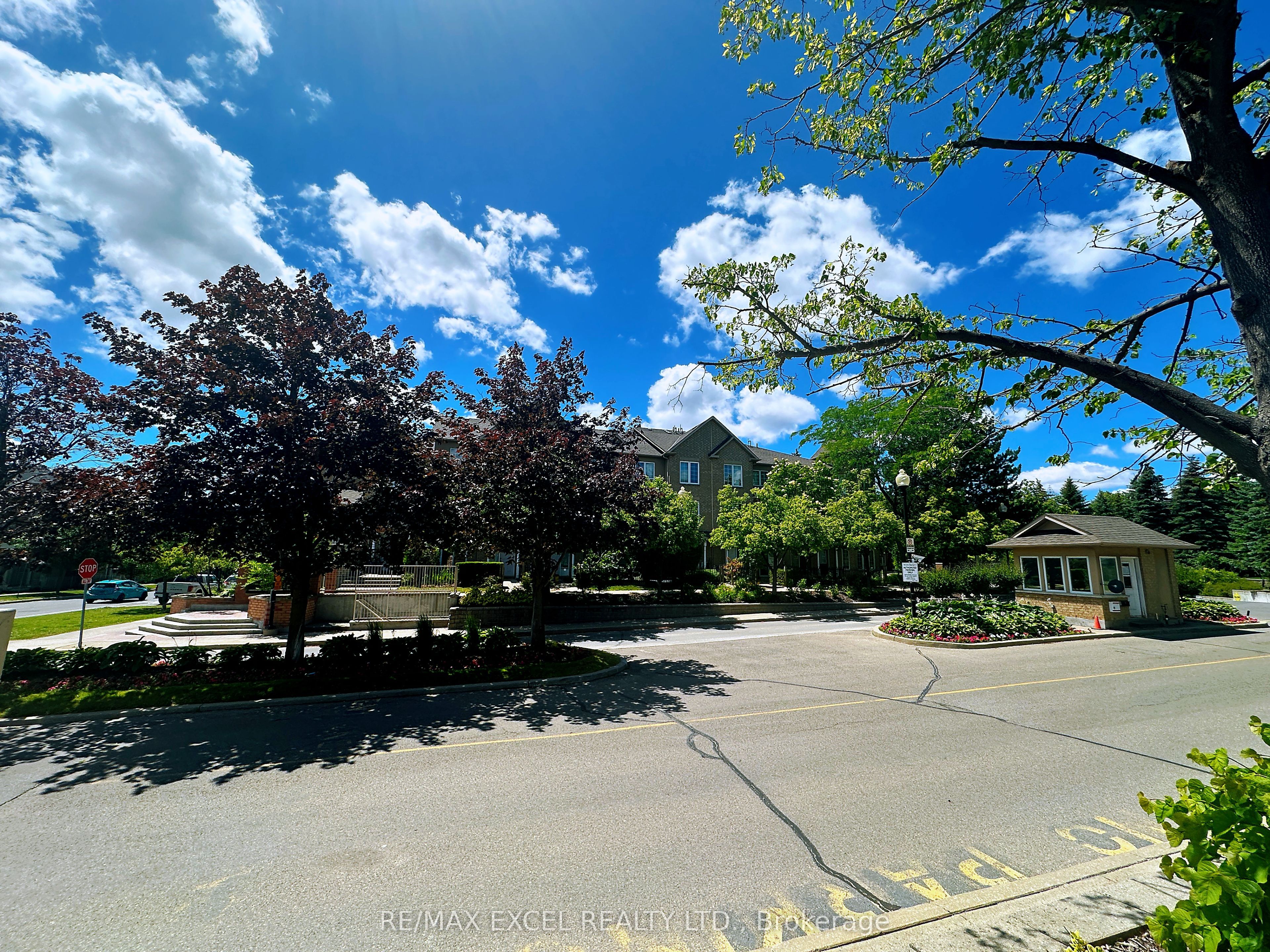 10 Cox Boulevard 3, Markham, ON L3R 4G2 photo 5