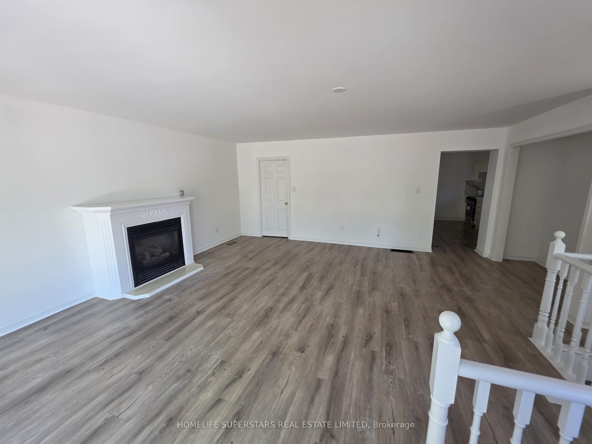 103 Arden Avenue, Newmarket, ON L3Y 4H7 photo 3