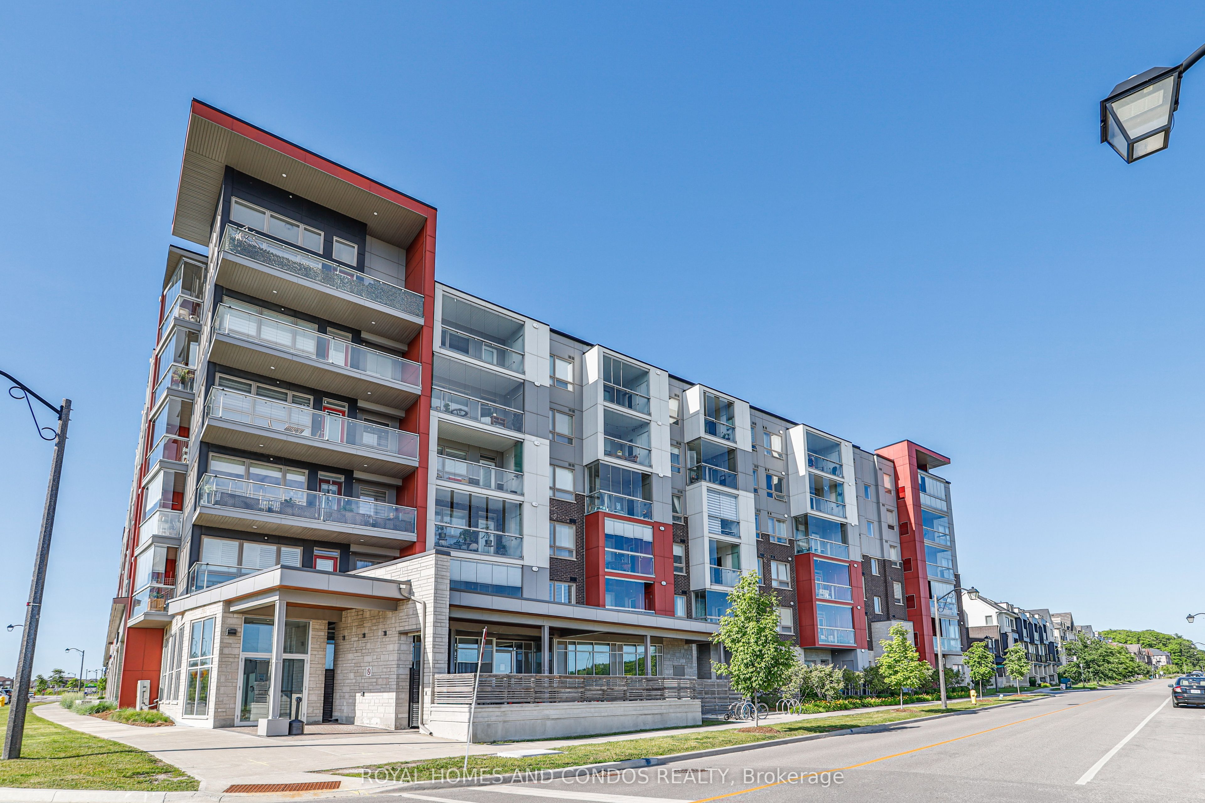 2 Adam Sellers Street 601, Markham, ON L6B 1N2 photo 4