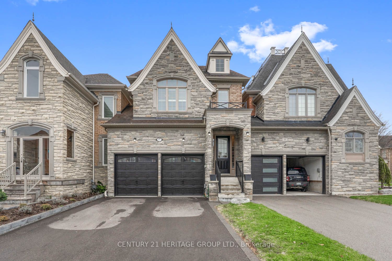 67 Alex Campbell Crescent, King, ON L7B 1K9 photo 3