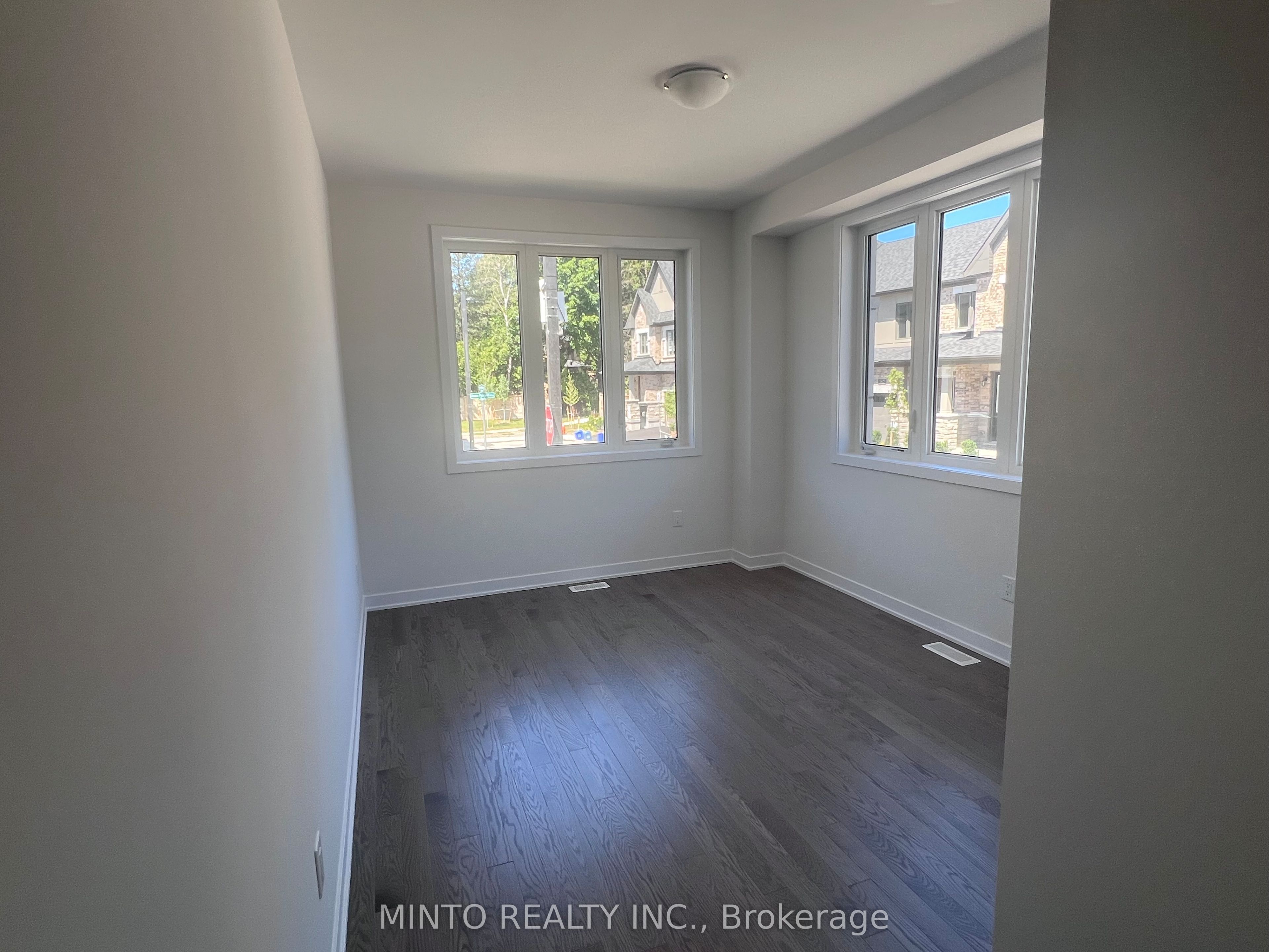 157 Anna Russell Way, Markham, ON L3R 3X3 photo 4