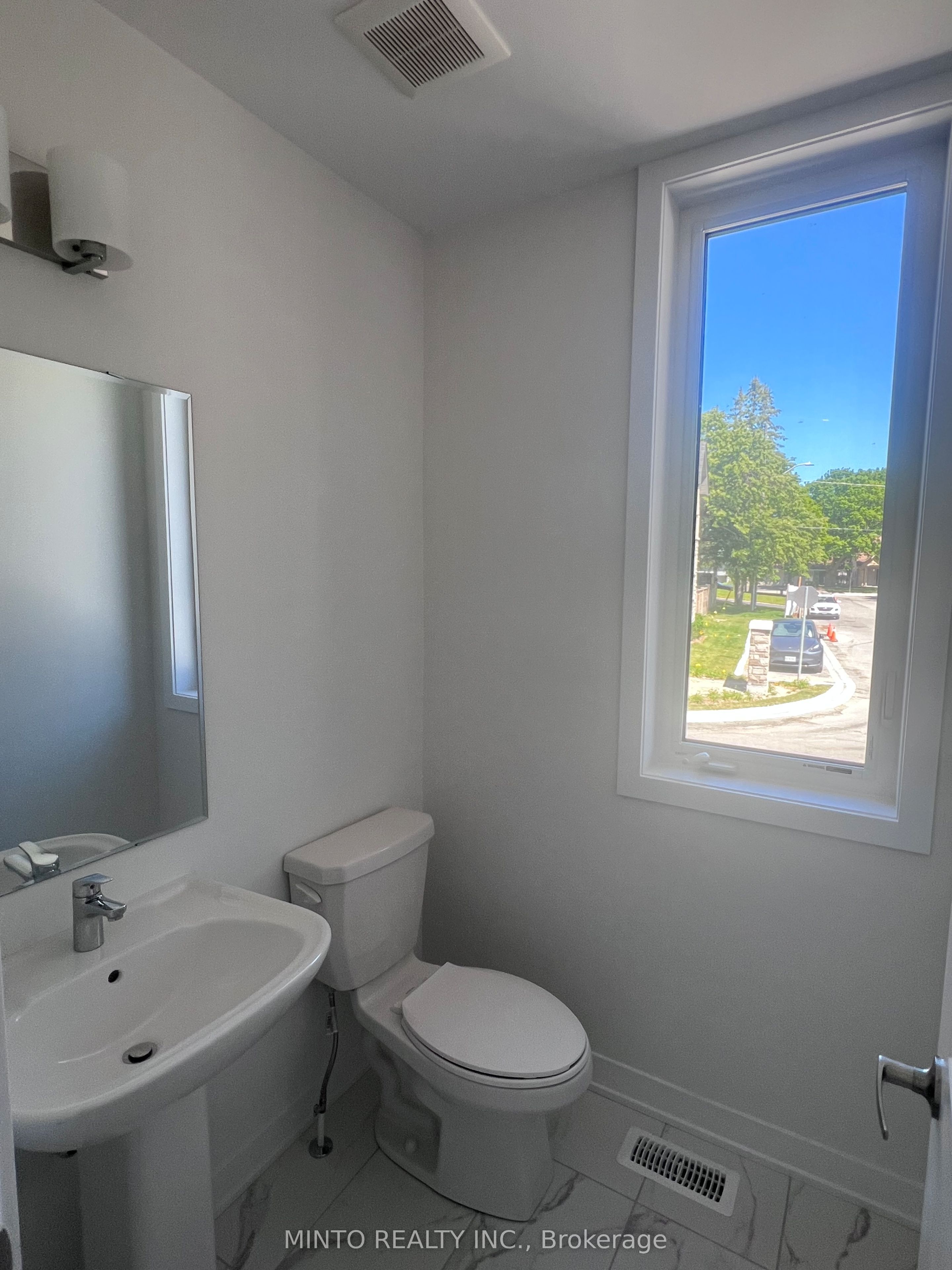 157 Anna Russell Way, Markham, ON L3R 3X3 photo 5