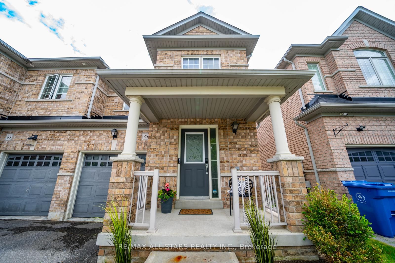 85 Vera Lynn Crescent, Whitchurch-Stouffville, ON L4A 0X4