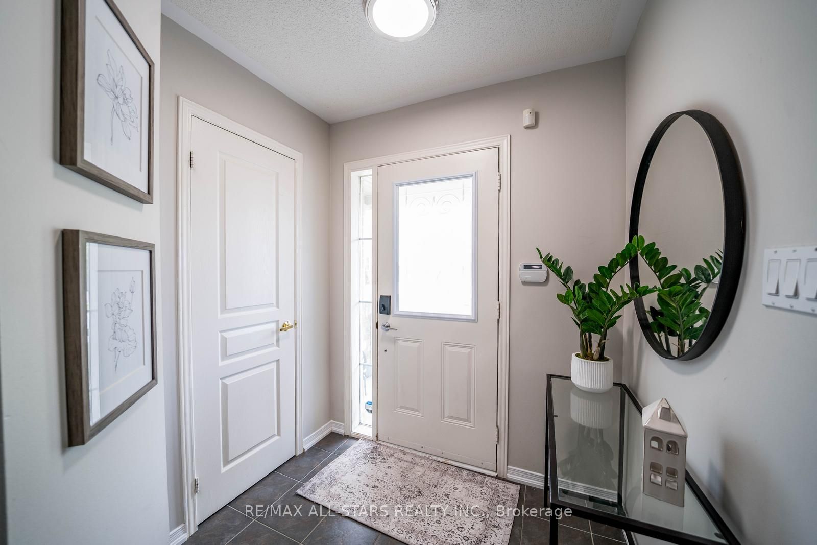 85 Vera Lynn Crescent, Whitchurch-Stouffville, ON L4A 0X4 photo 4