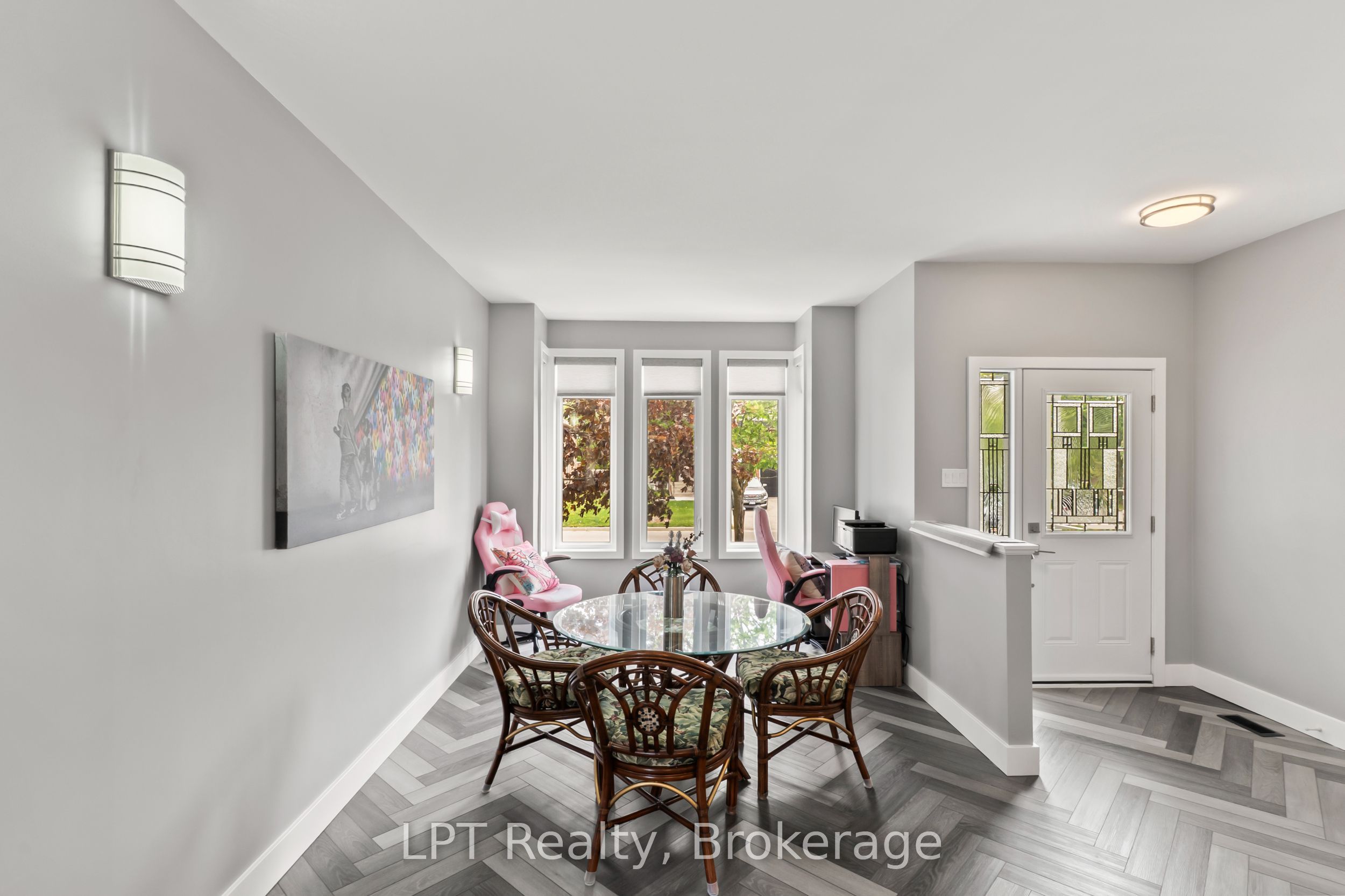 111 Bayview Avenue, Georgina, ON L4P 3Z3 photo 5