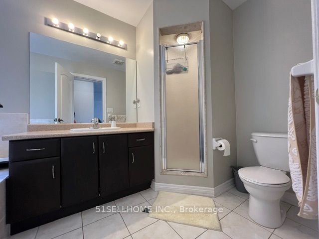 16 Lady Loretta Lane, Vaughan, ON L6A 4G3 photo 5