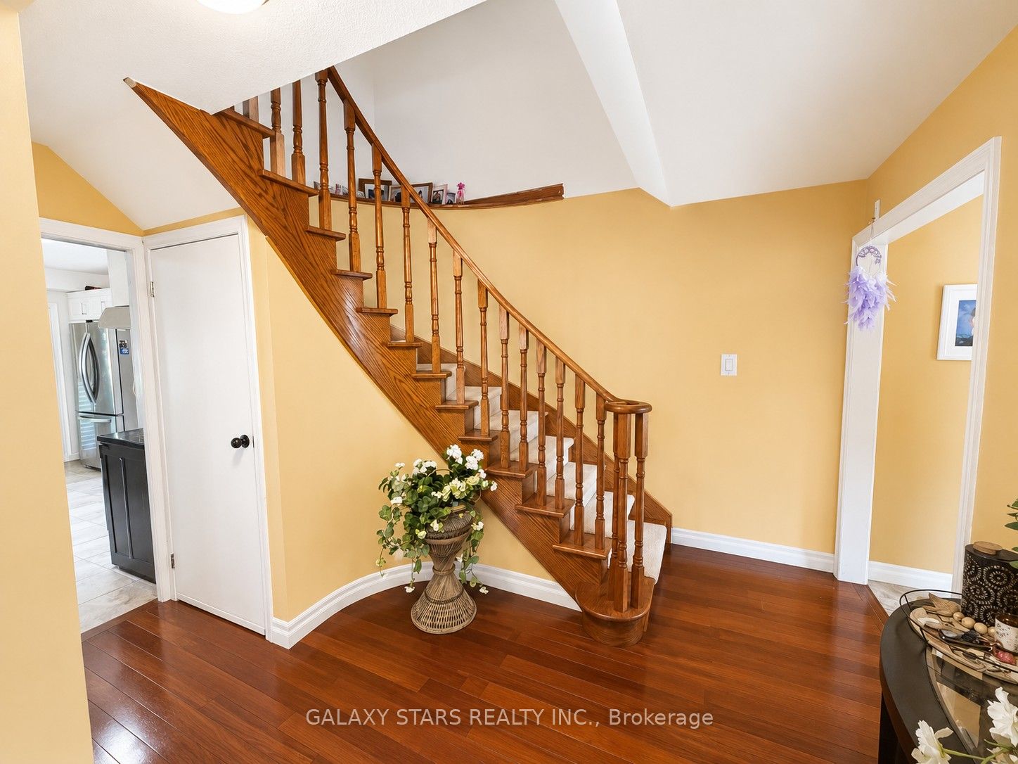 75 Marita Place, Vaughan, ON L4K 3J4 photo 4