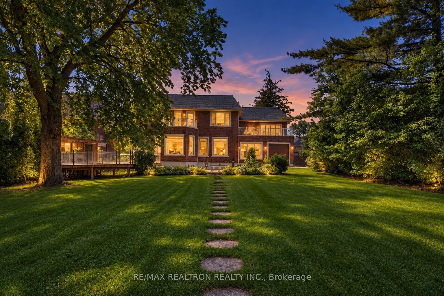 45 Boyle Drive, Richmond Hill, ON L4C 6C8 photo 3