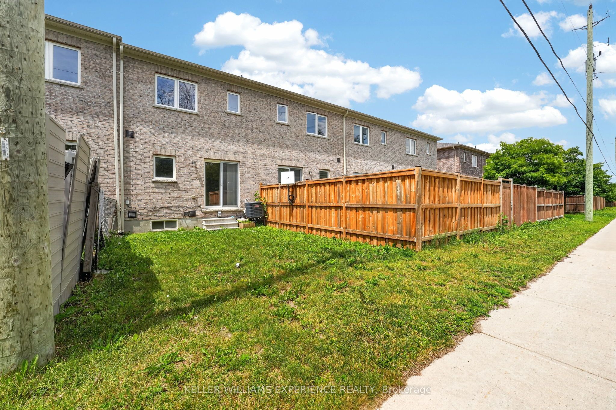 39 Milson Crescent, Essa, ON L3W 0C9 photo 3