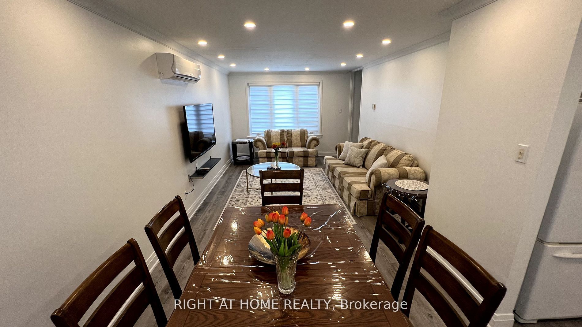 341 Webb Court, Newmarket, ON L3Y 5E8 photo 4