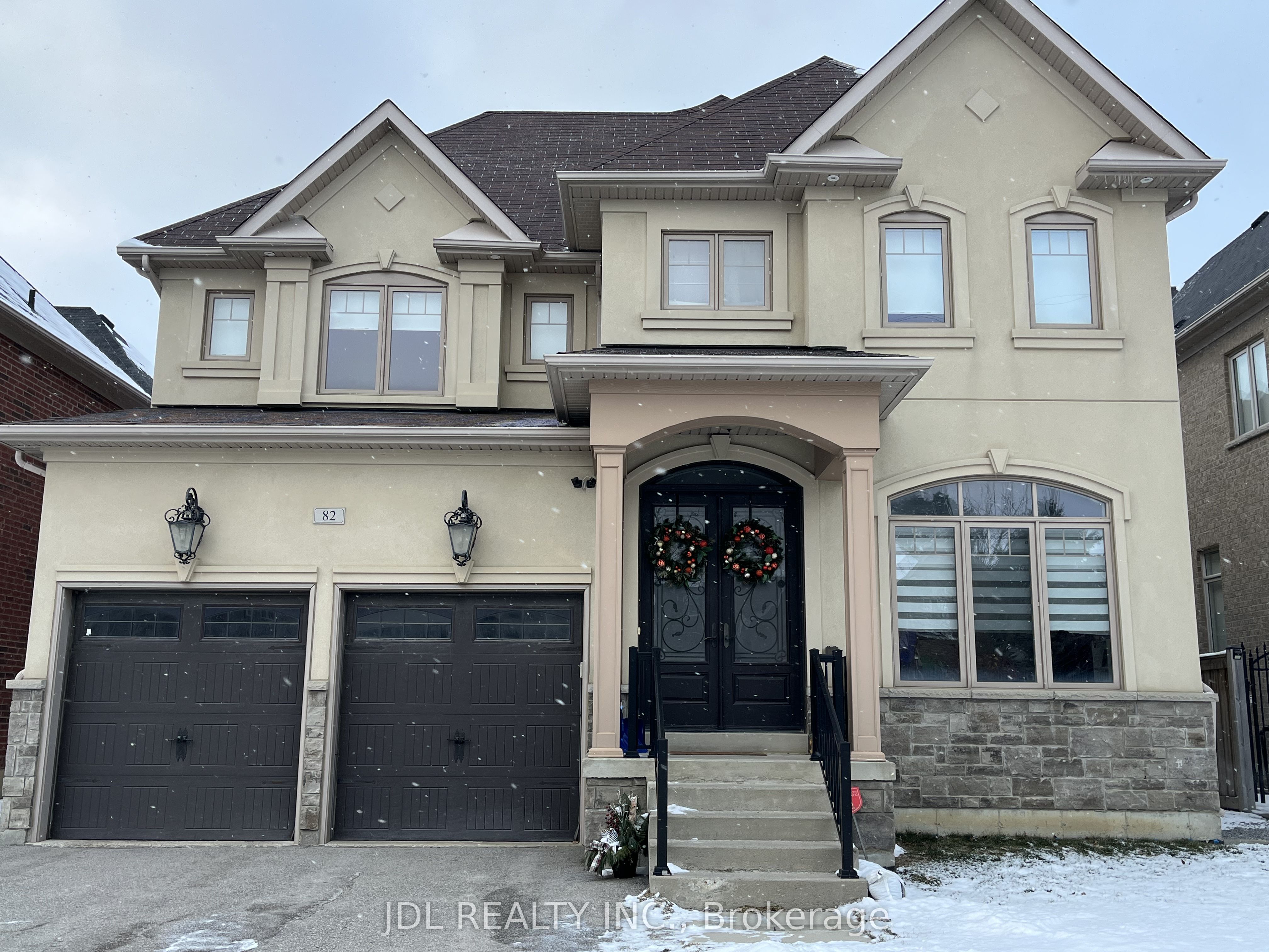 82 Puccini Drive, Richmond Hill, ON L4E 2Z1