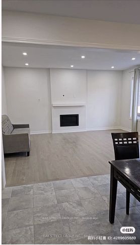 49 Bud leggett Cres Crescent room, Georgina, ON L4P 0B5 photo 3