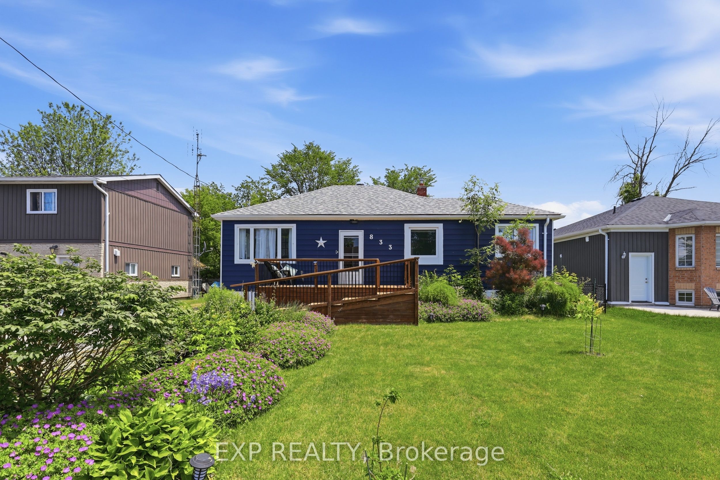 833 Elmwood Road, Georgina, ON L4P 3E9 photo 2