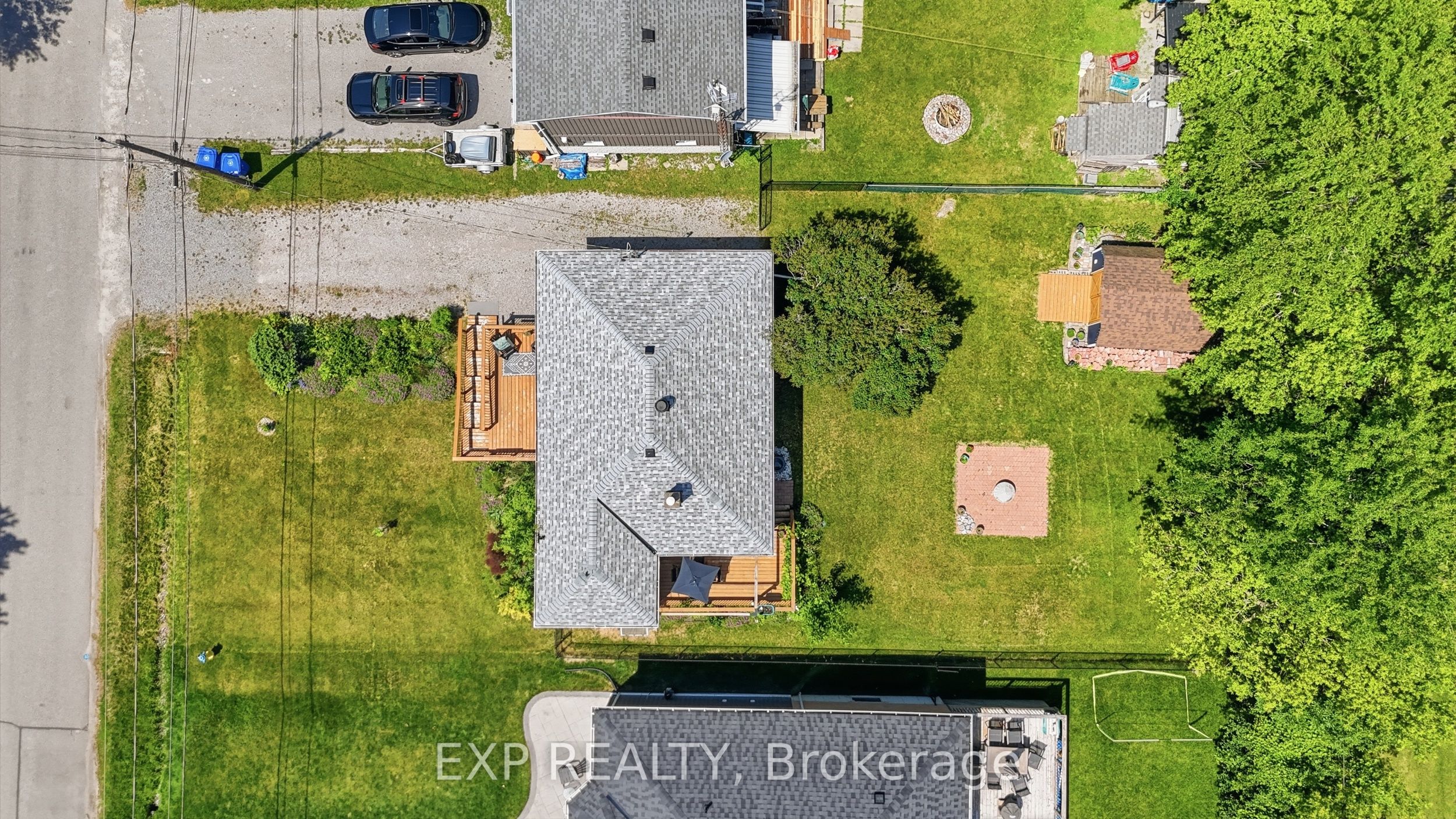 833 Elmwood Road, Georgina, ON L4P 3E9 photo 3