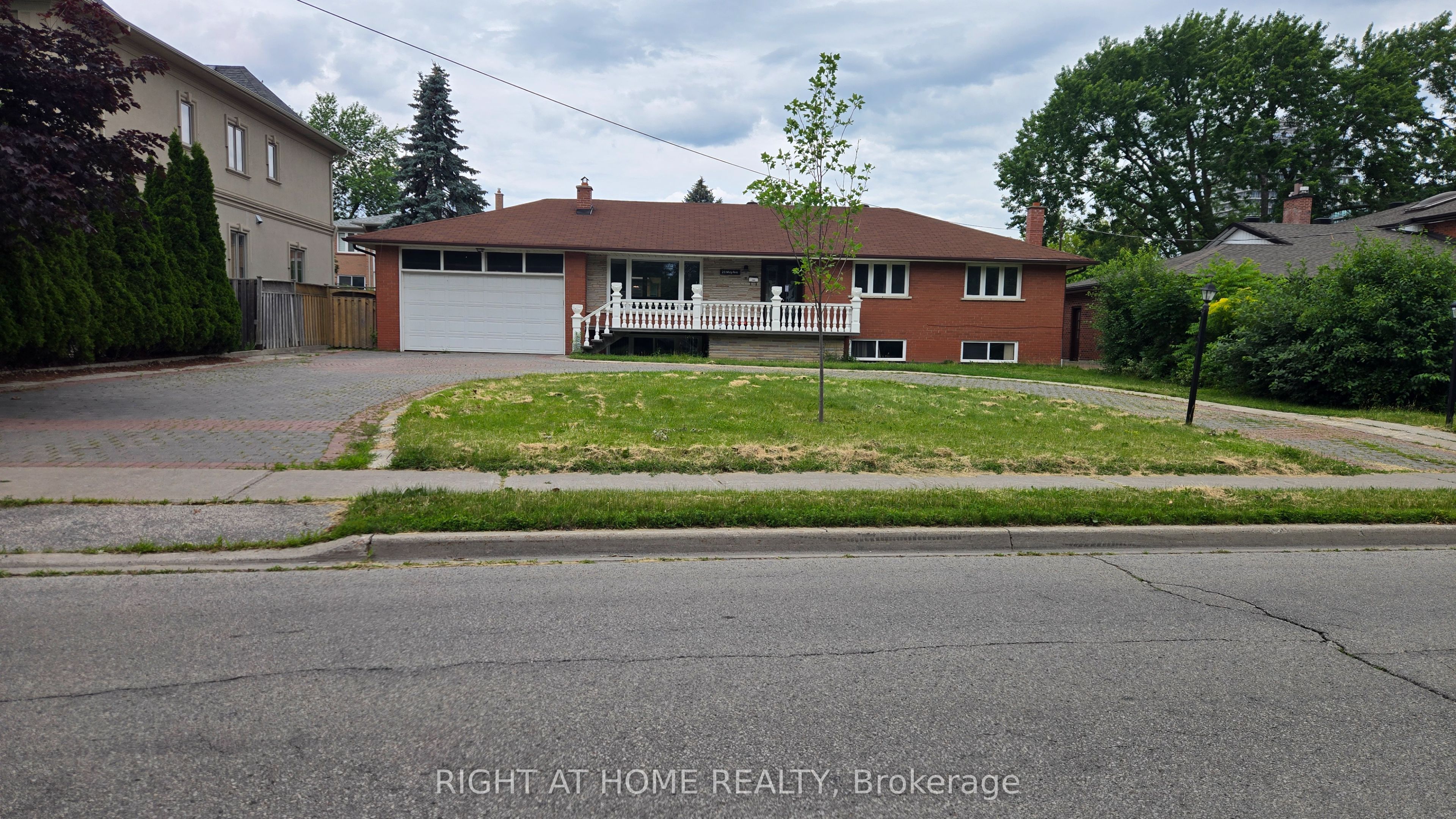 20 May Avenue, Richmond Hill, ON L4C 3S6 photo 2