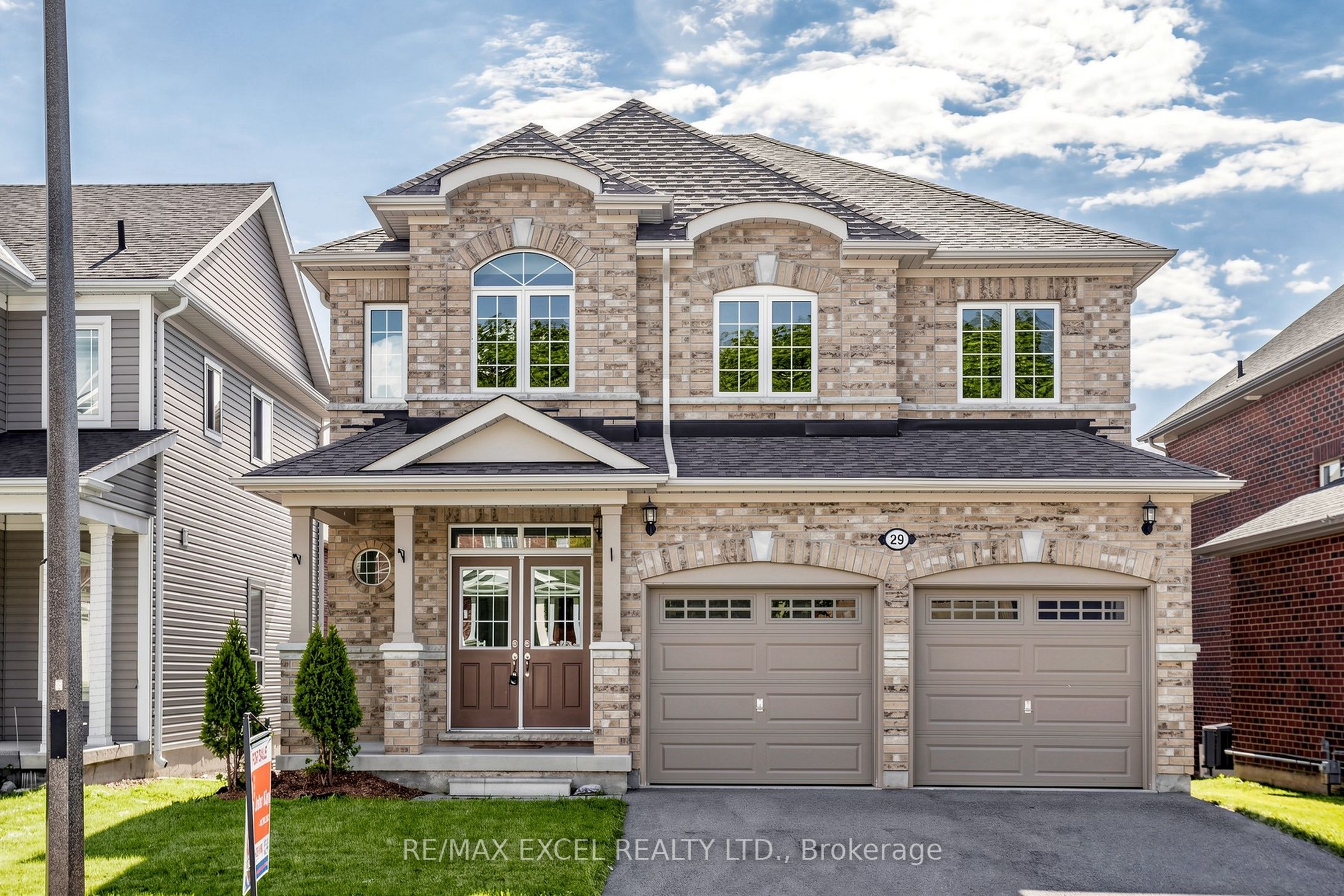 29 Bamburg Street, Georgina, ON L0E 1R0