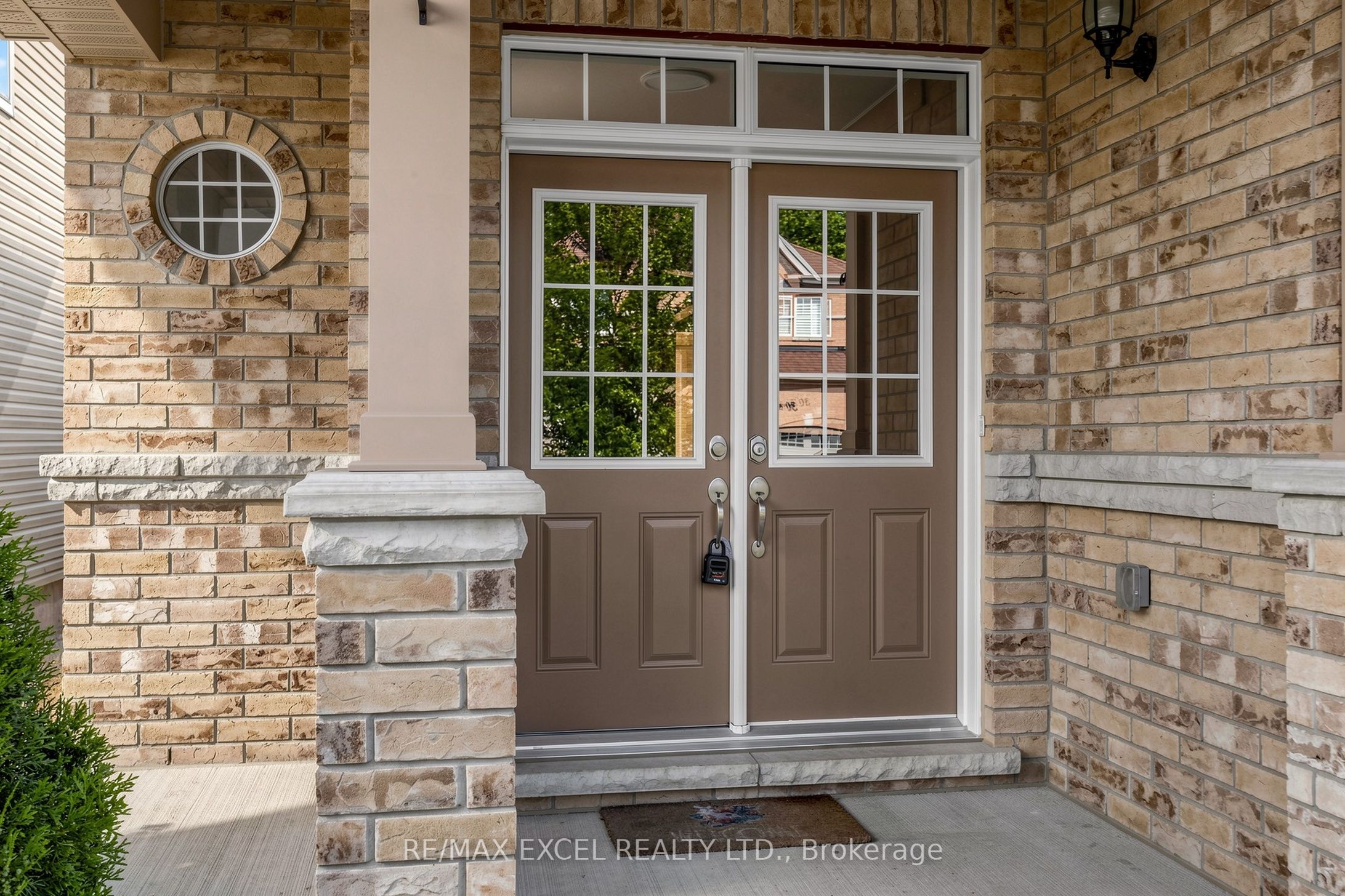 29 Bamburg Street, Georgina, ON L0E 1R0 photo 2