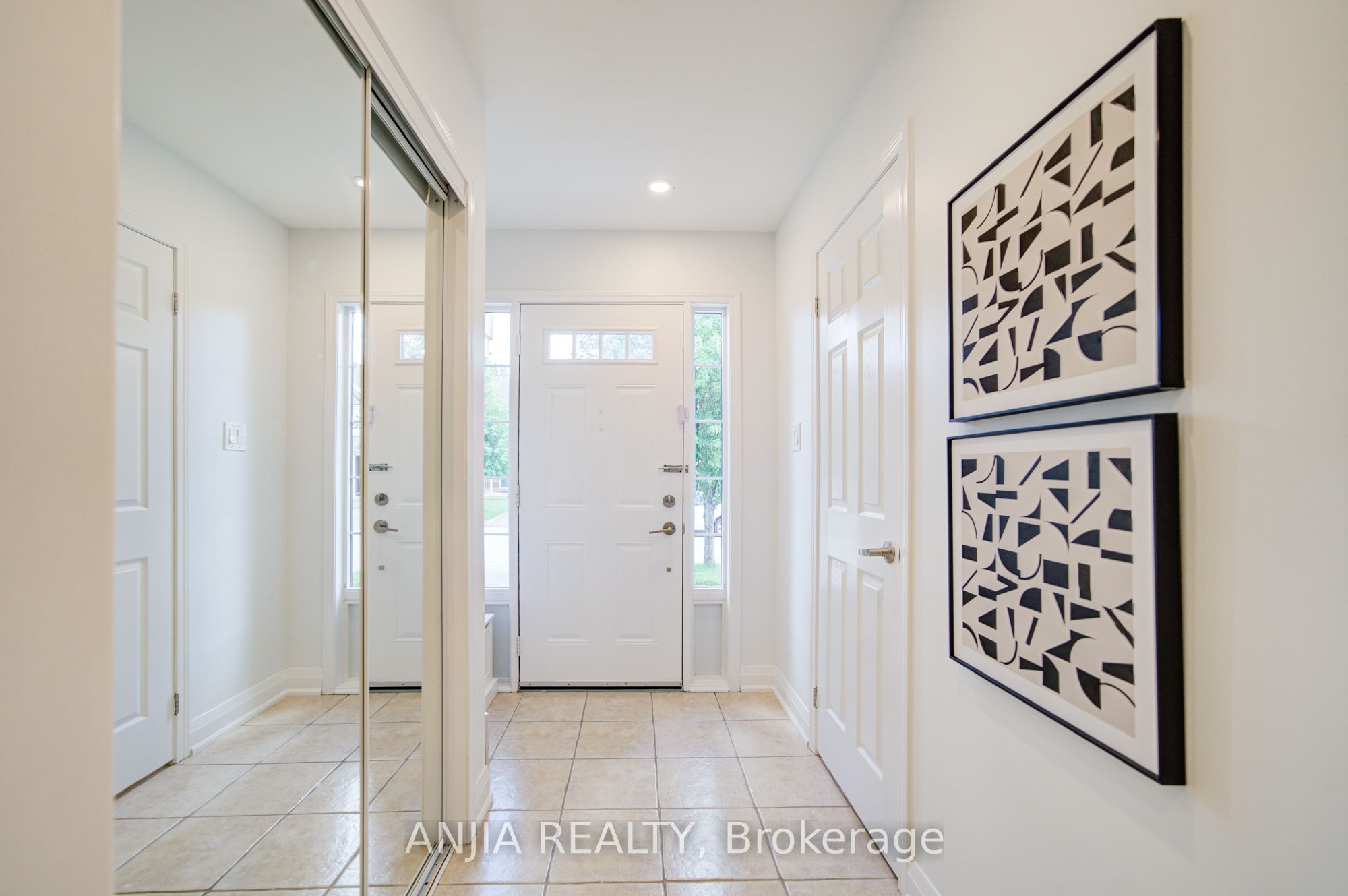 39 Miltrose Crescent, Whitchurch-Stouffville, ON L4A 0P8 photo 3