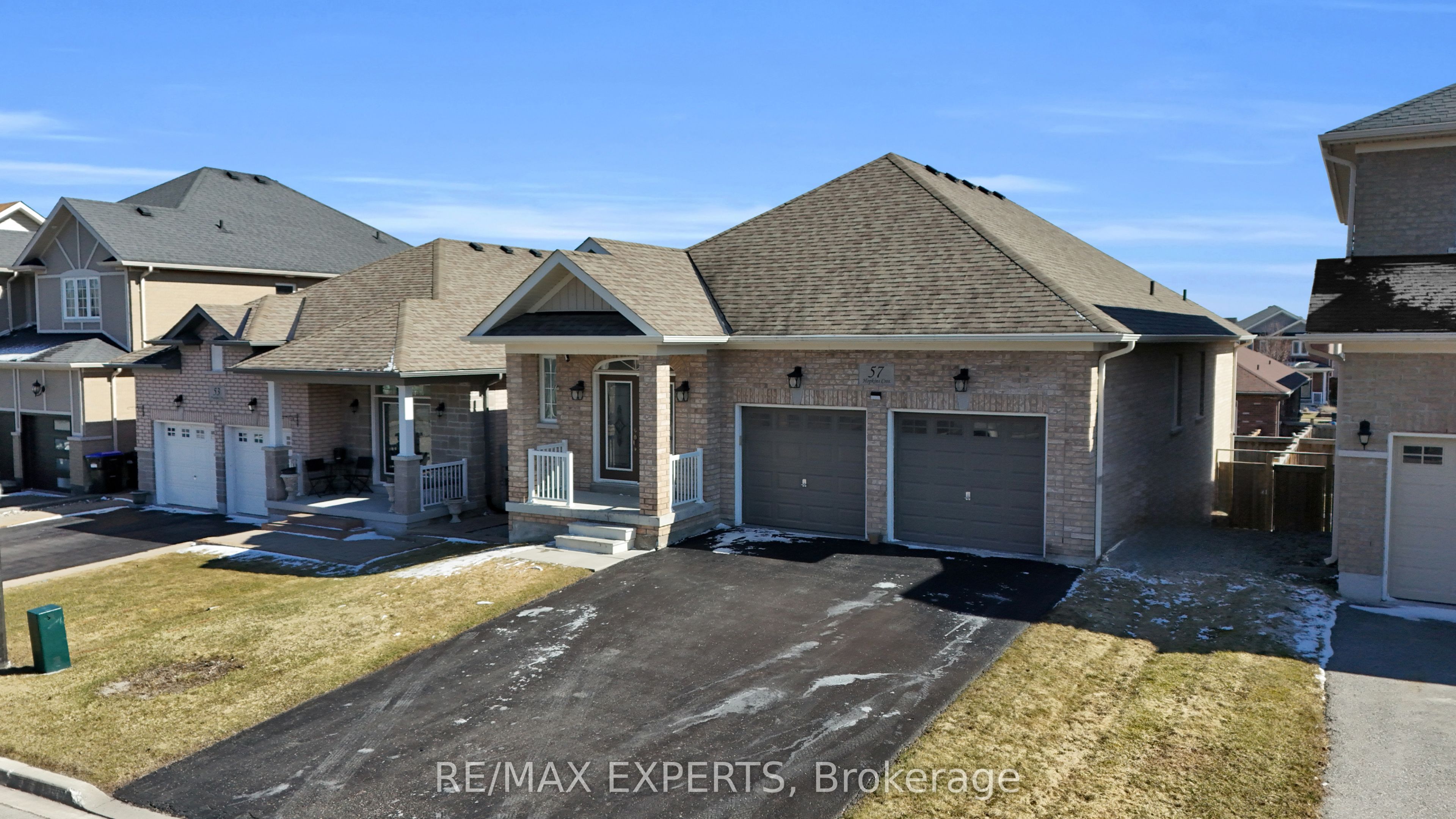 57 Hopkins Crescent N, Bradford West Gwillimbury, ON L3Z 0R7