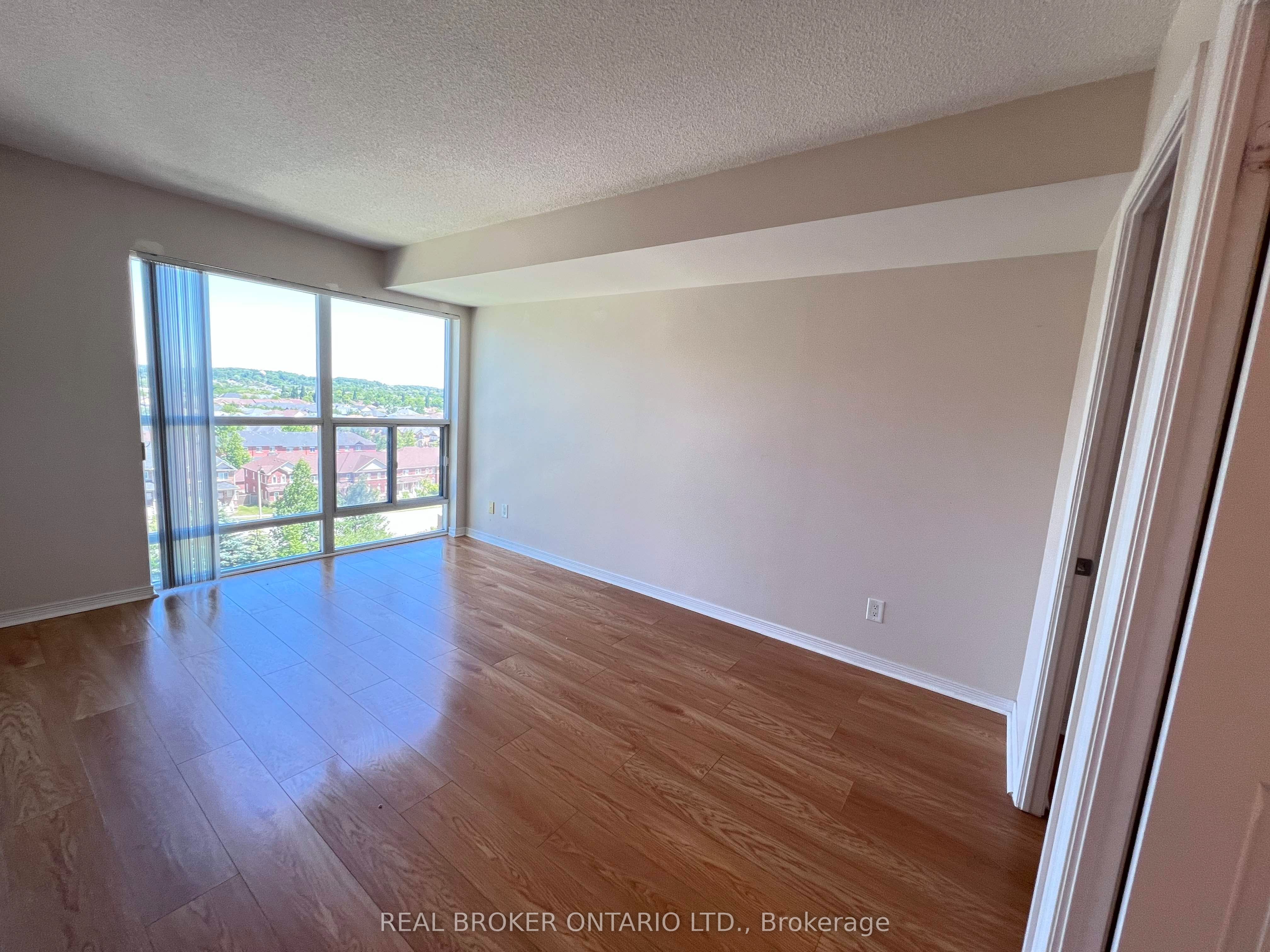 185 Oneida Crescent 1016, Richmond Hill, ON L4B 0B1 photo 5