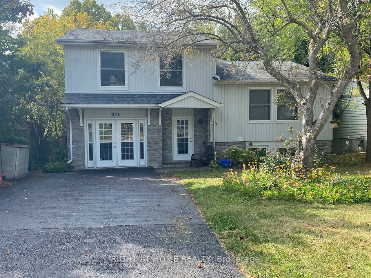 278 Waratah Avenue, Newmarket, ON L3Y 5J2