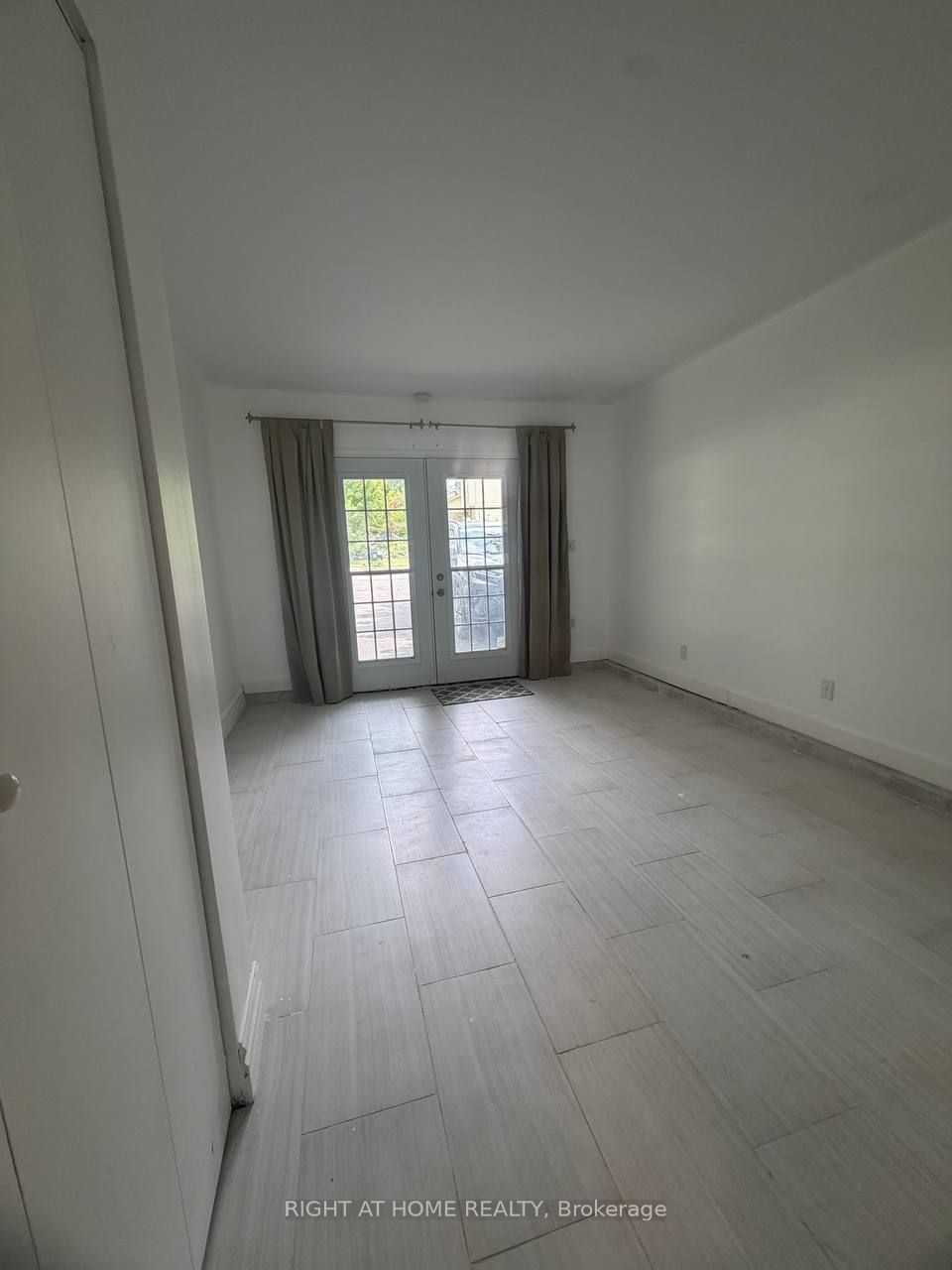 278 Waratah Avenue, Newmarket, ON L3Y 5J2 photo 3