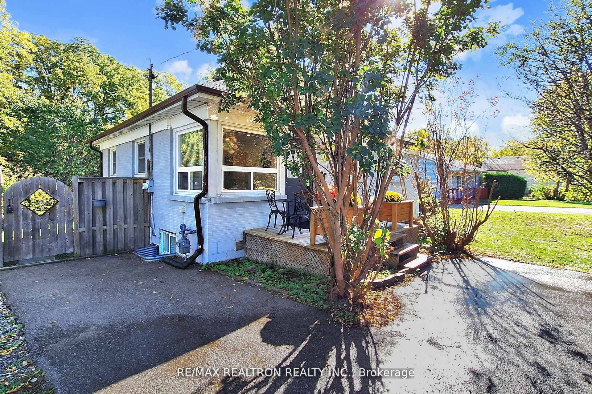 59 Machell Avenue, Aurora, ON L4G 2R8 photo 5