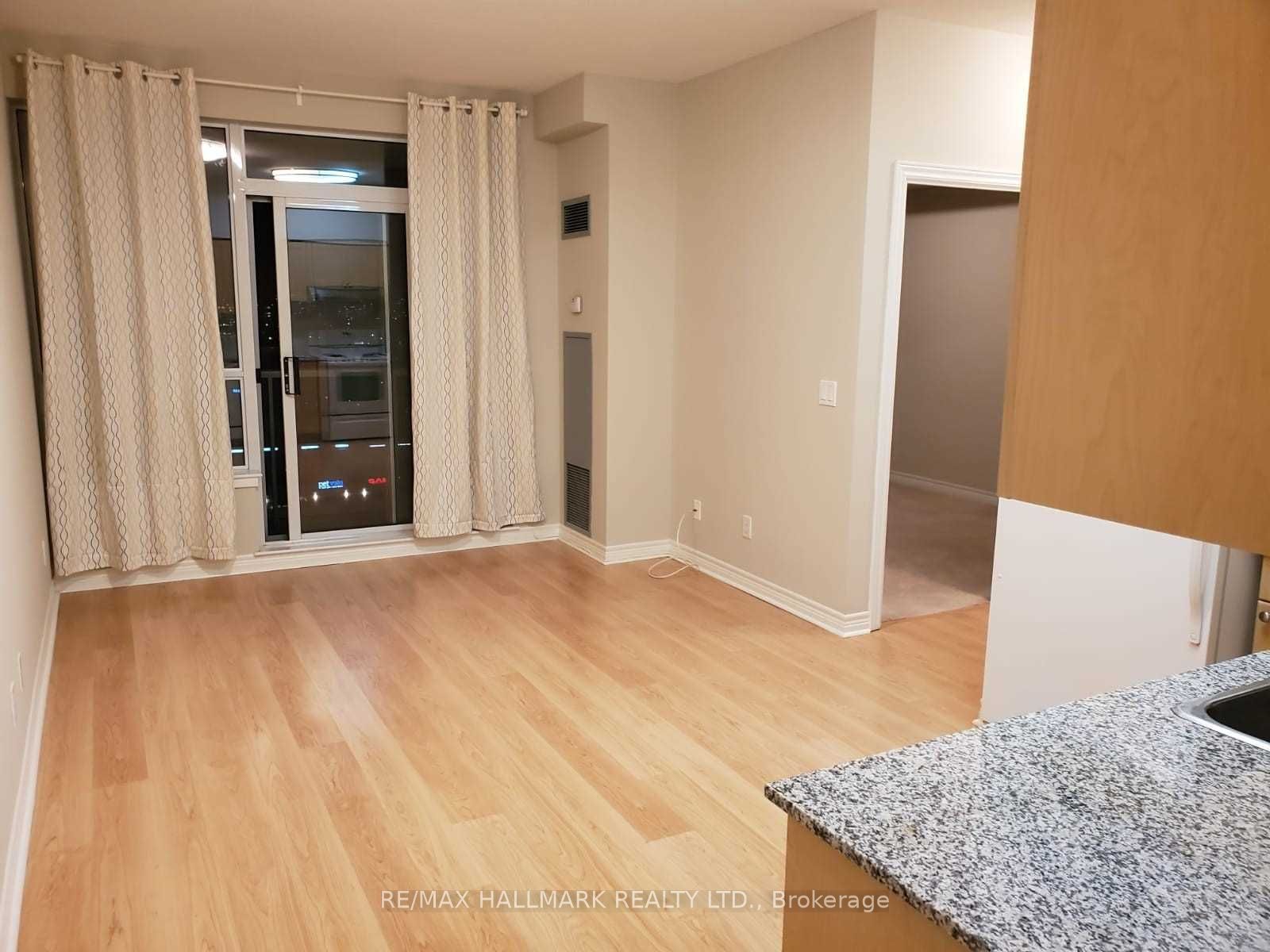 15 North Park Road 1601, Vaughan, ON L4J 0A1 photo 3