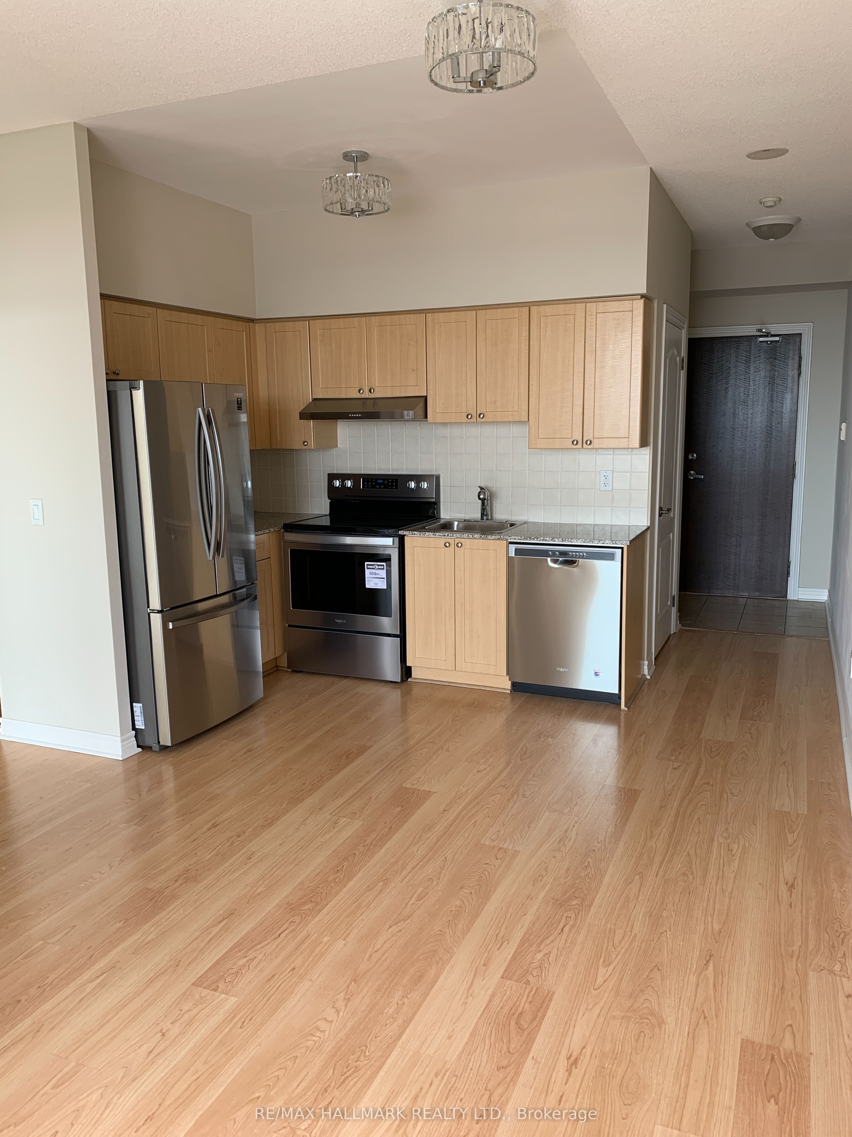 15 North Park Road 1601, Vaughan, ON L4J 0A1 photo 5