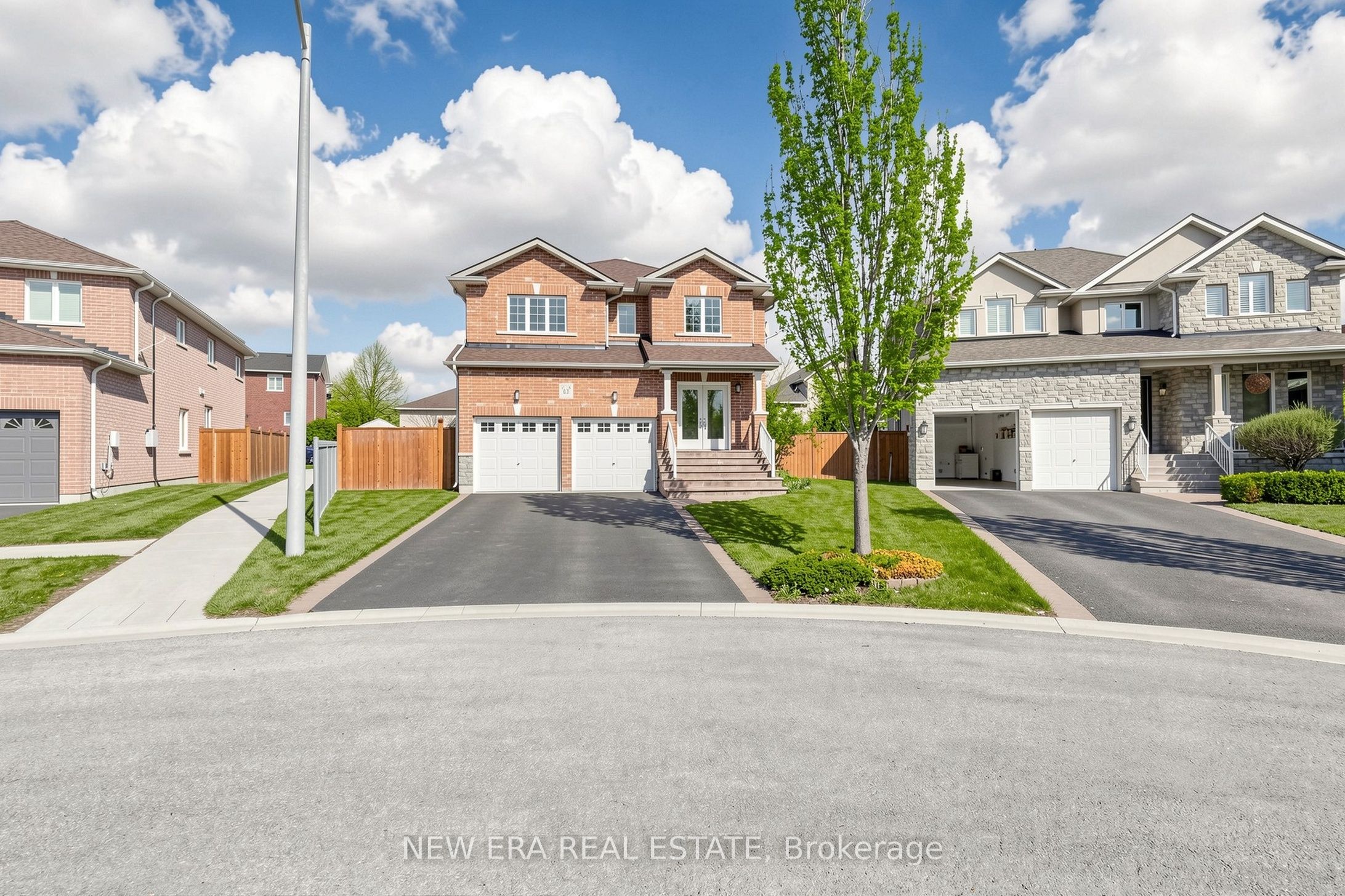 61 Orville Hand Court, Bradford West Gwillimbury, ON L3Z 0C2