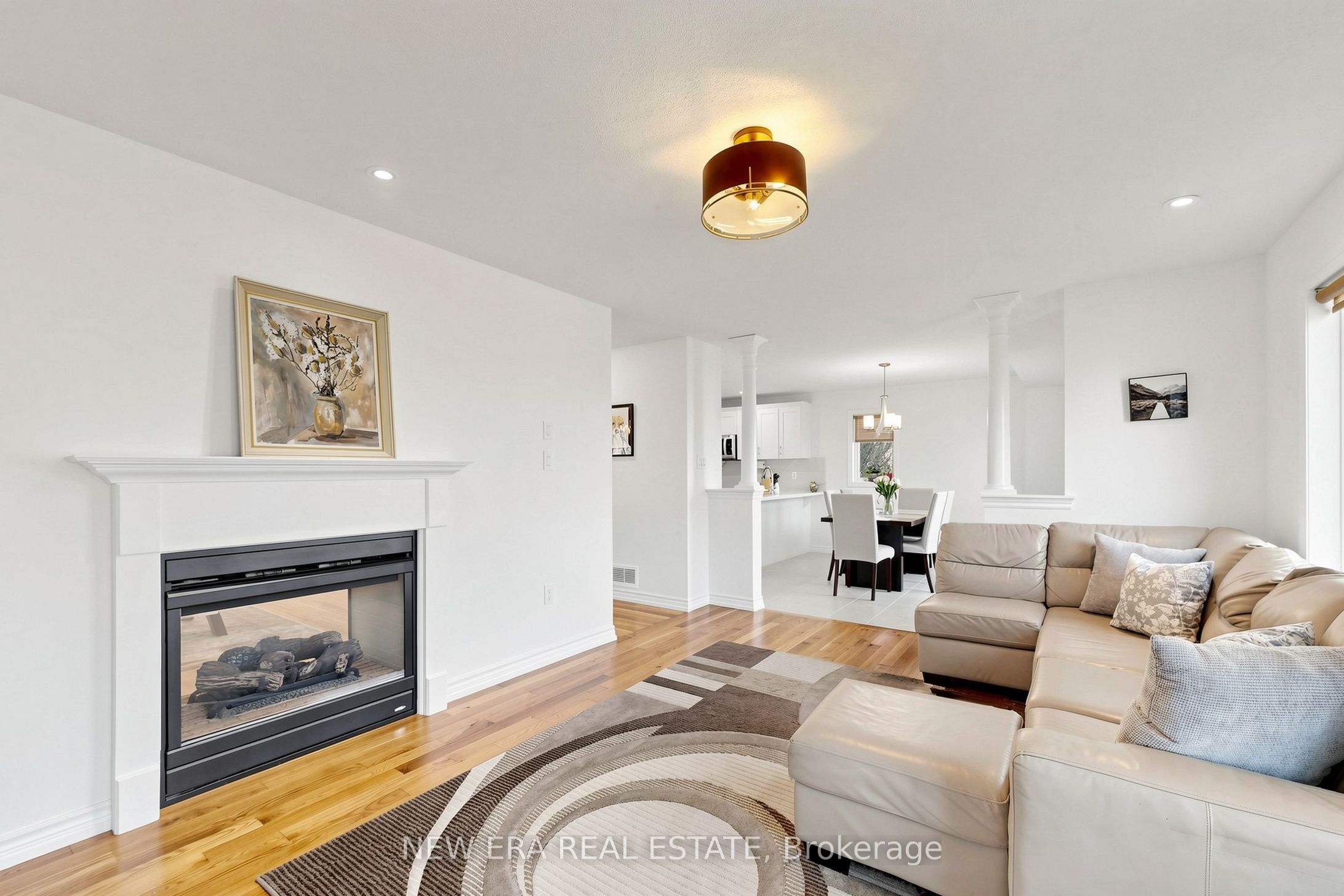 61 Orville Hand Court, Bradford West Gwillimbury, ON L3Z 0C2 photo 3