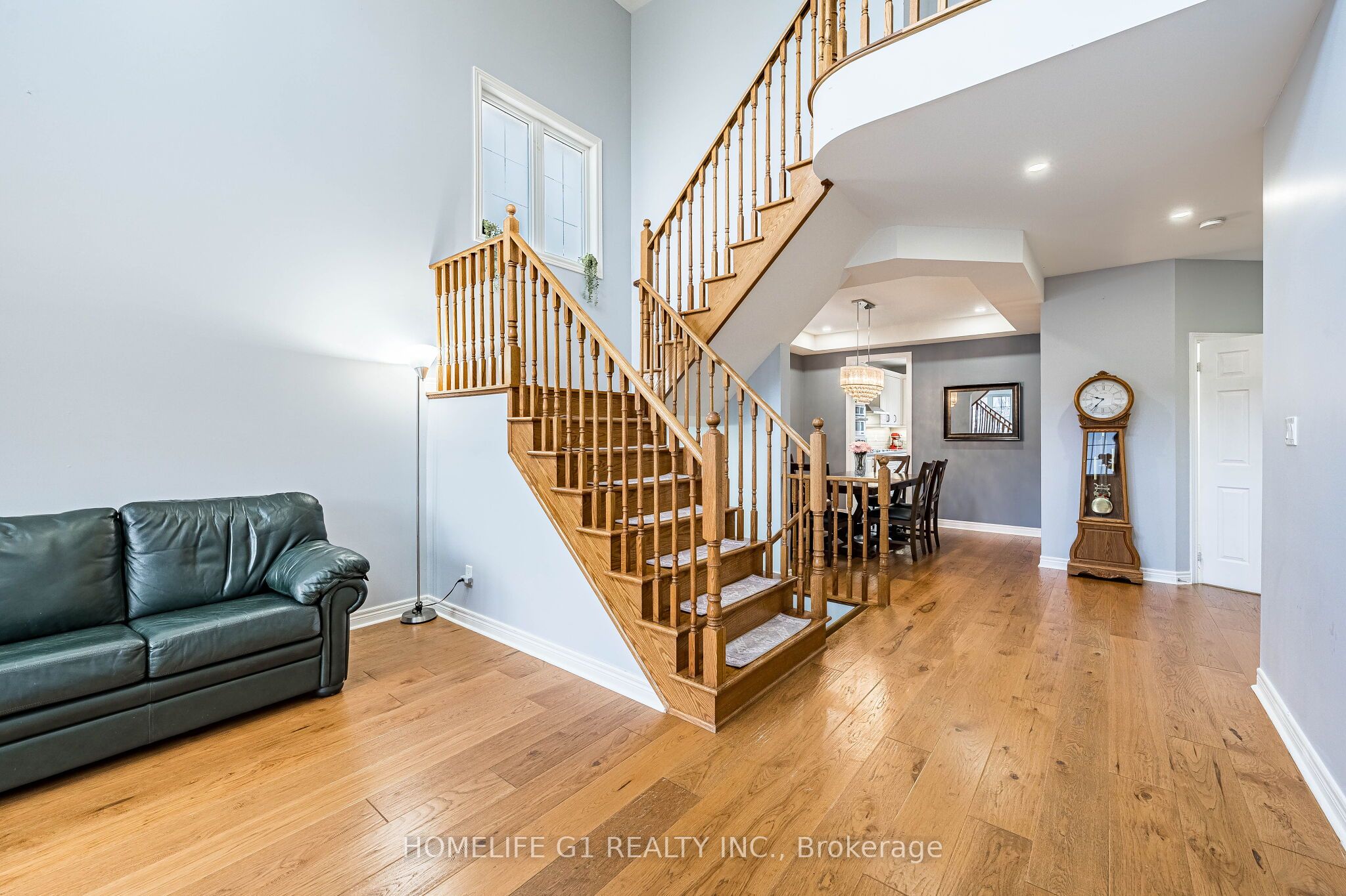 12 Proctor Gate, New Tecumseth, ON L0G 1W0 photo 5