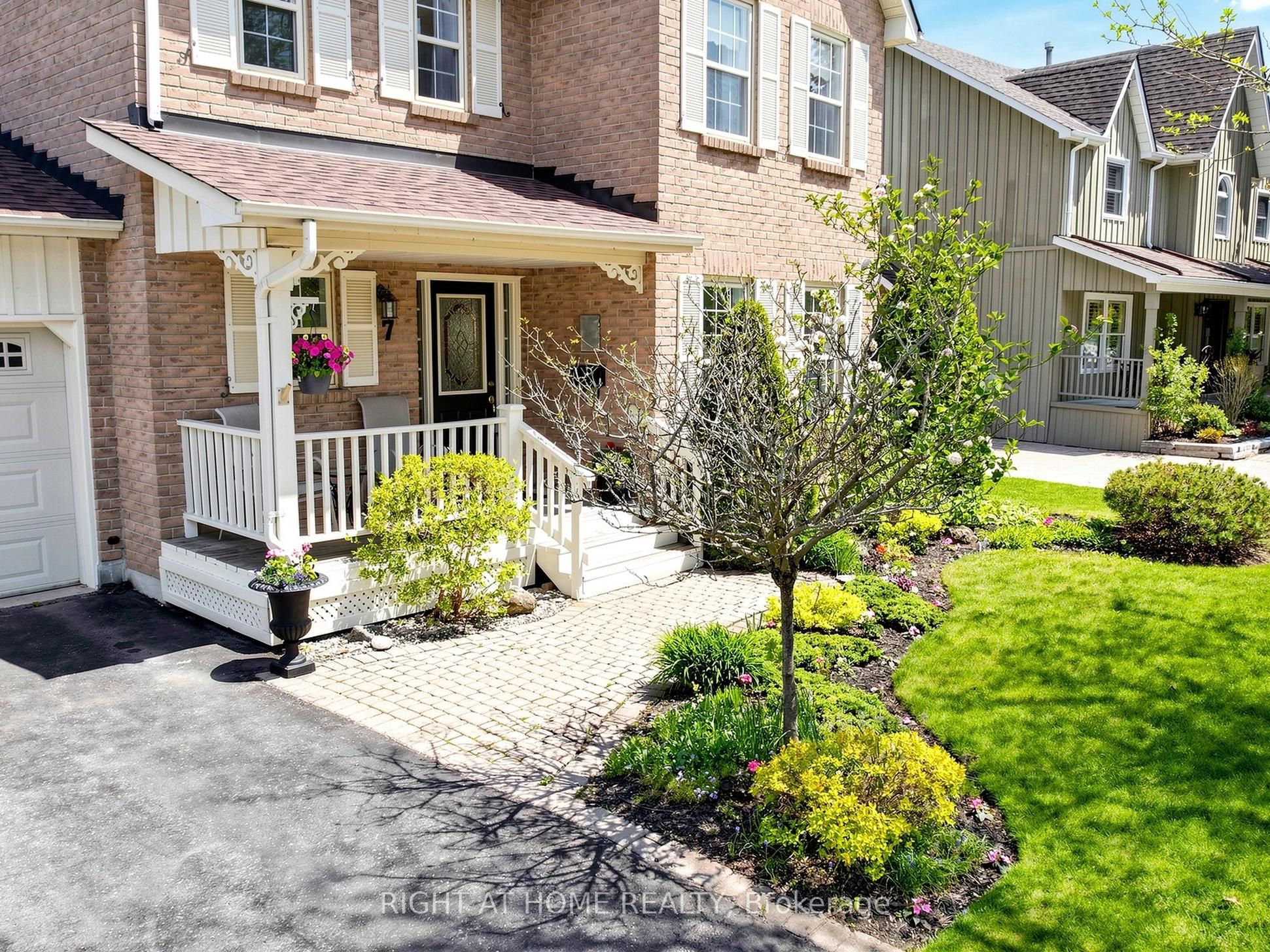 75 Quaker Village Drive, Uxbridge, ON L9P 1A3 photo 4