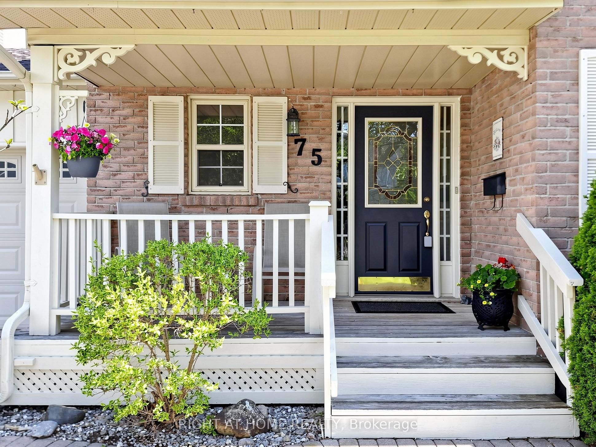 75 Quaker Village Drive, Uxbridge, ON L9P 1A3 photo 5