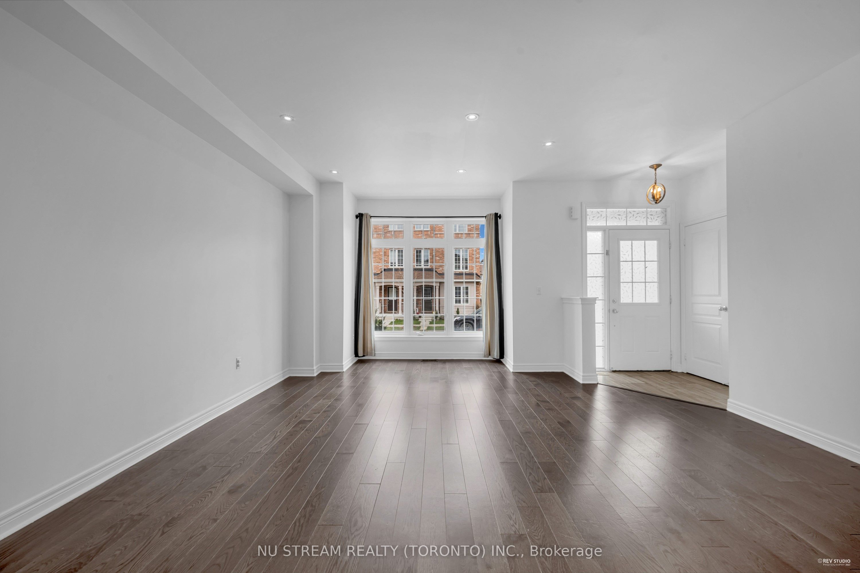 17 Greenery Road, Markham, ON L6B 0V5 photo 3