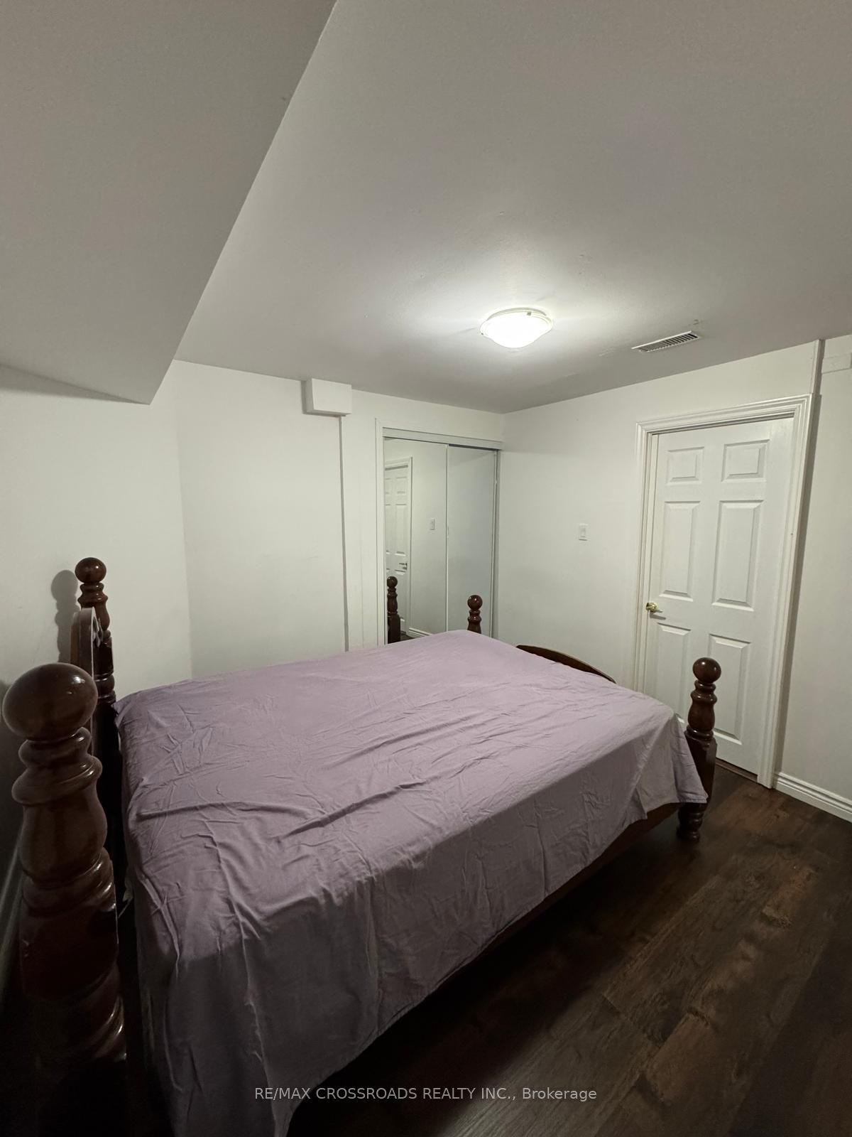 14 Romano Crescent Lower, Vaughan, ON L4L 7N1 photo 4