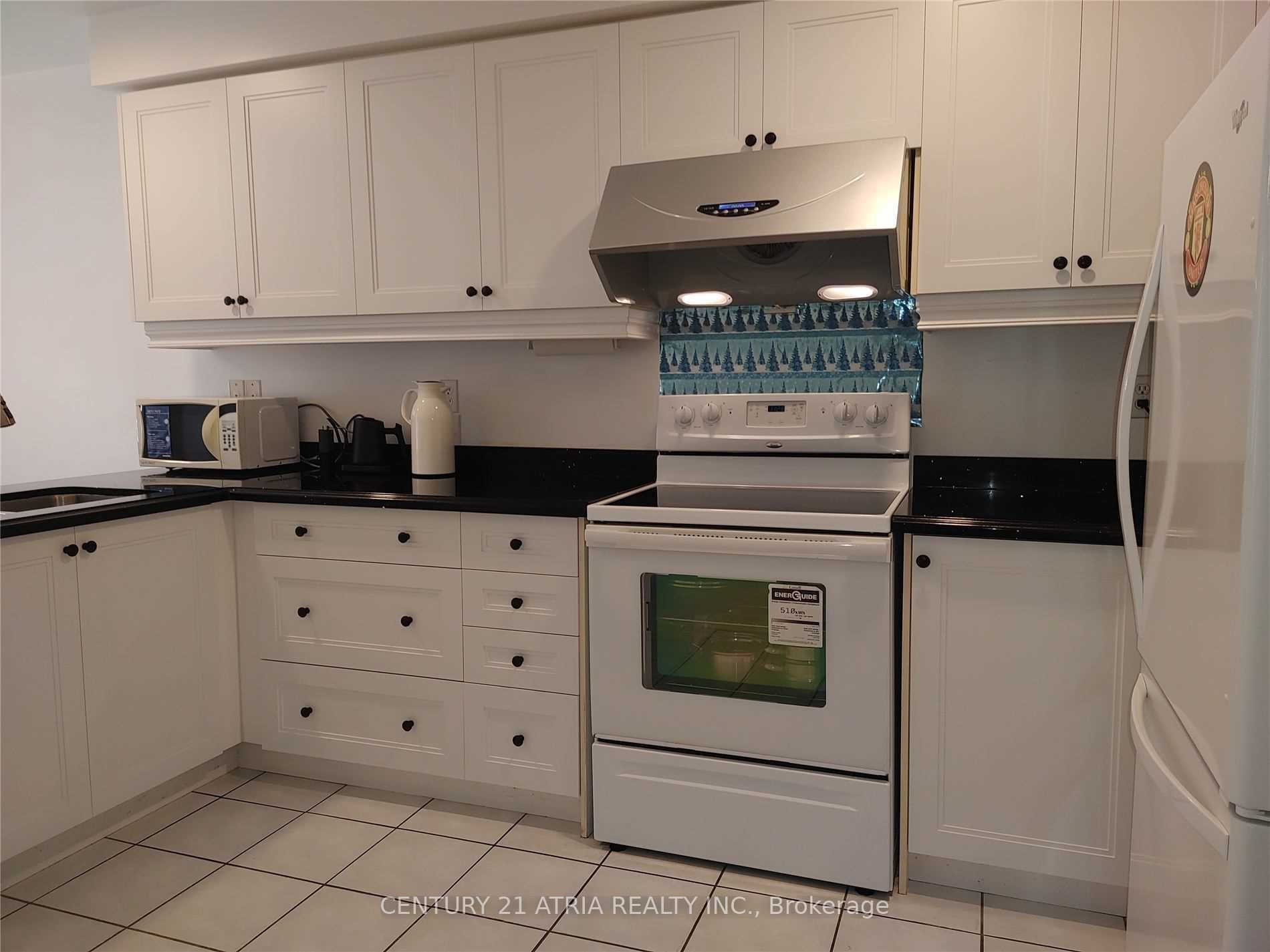 76 Ellesmere Street, Richmond Hill, ON L4B 4E3 photo 3