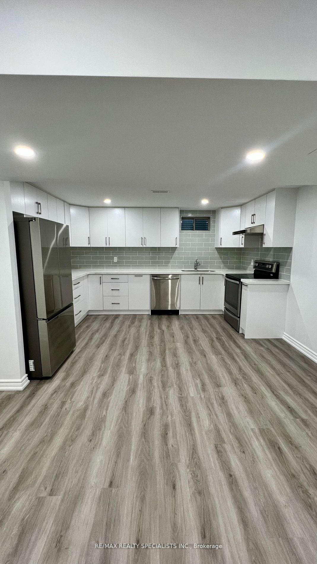 12 Schwalm Crescent, New Tecumseth, ON L0G 1W0 photo 3