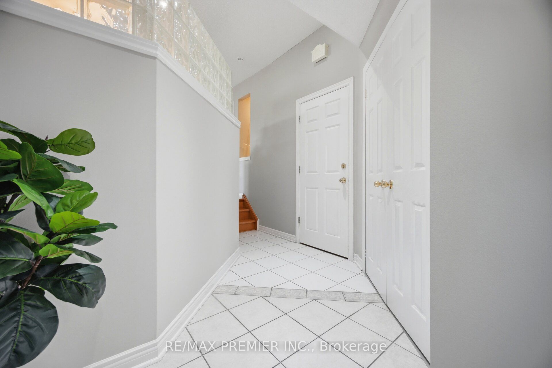 104 Cresswell Avenue, Vaughan, ON L6A 2A1 photo 5