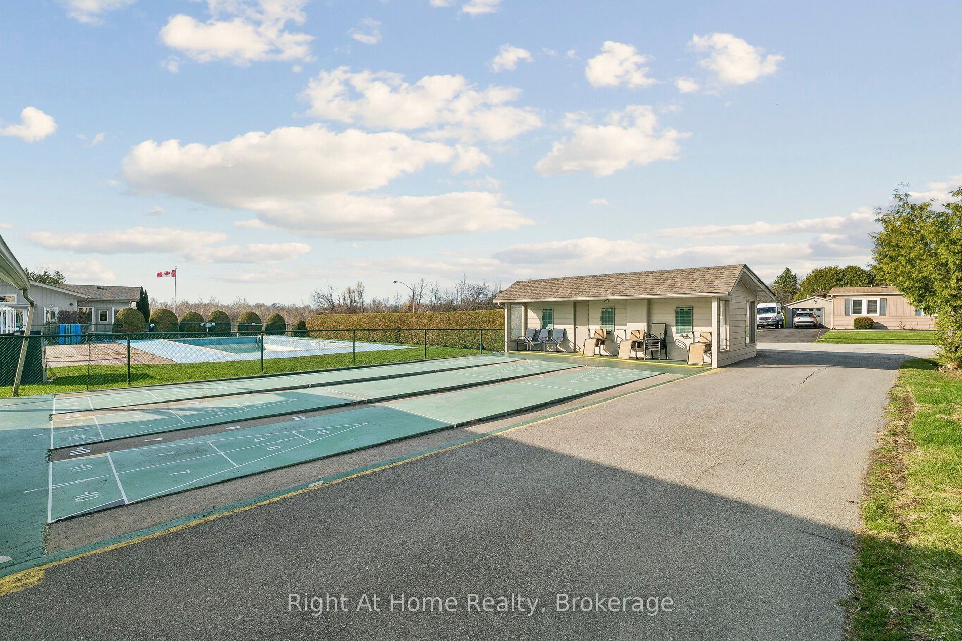 6 Emery Court, Georgina, ON L0E 1R0 photo 4